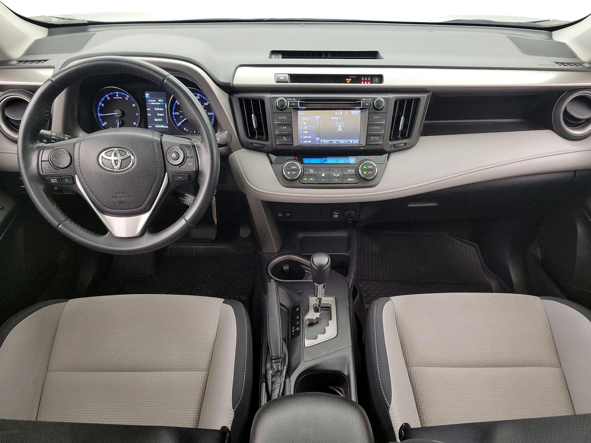 Thumbnail: 2018 Toyota RAV4 - 9