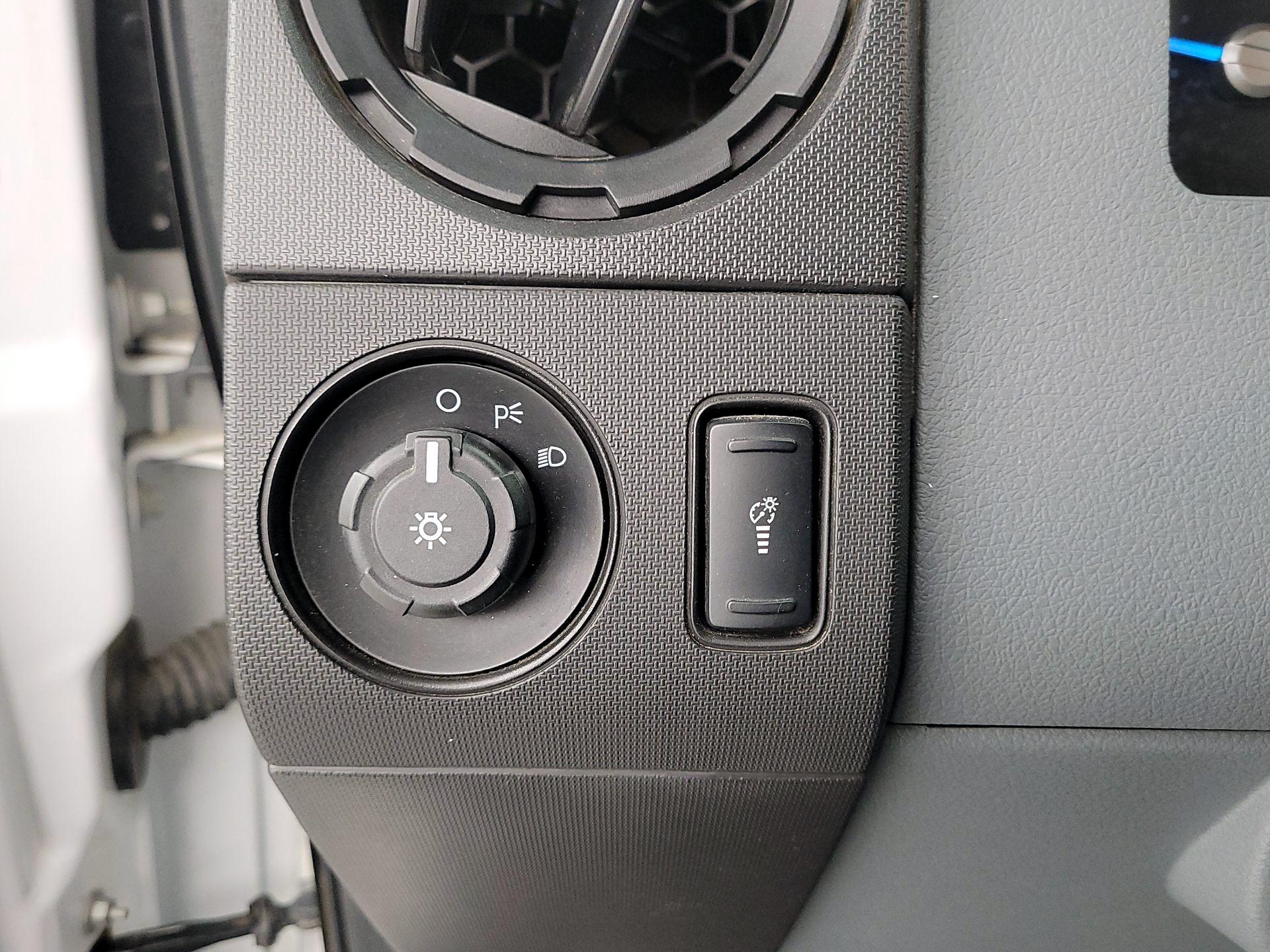 Thumbnail: 2015 Ford F-250 - 13