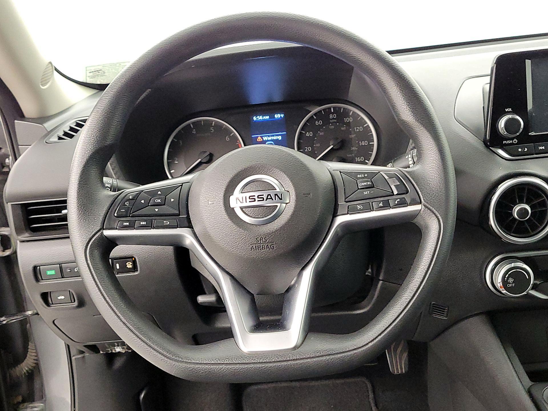 Thumbnail: 2021 Nissan Sentra - 10