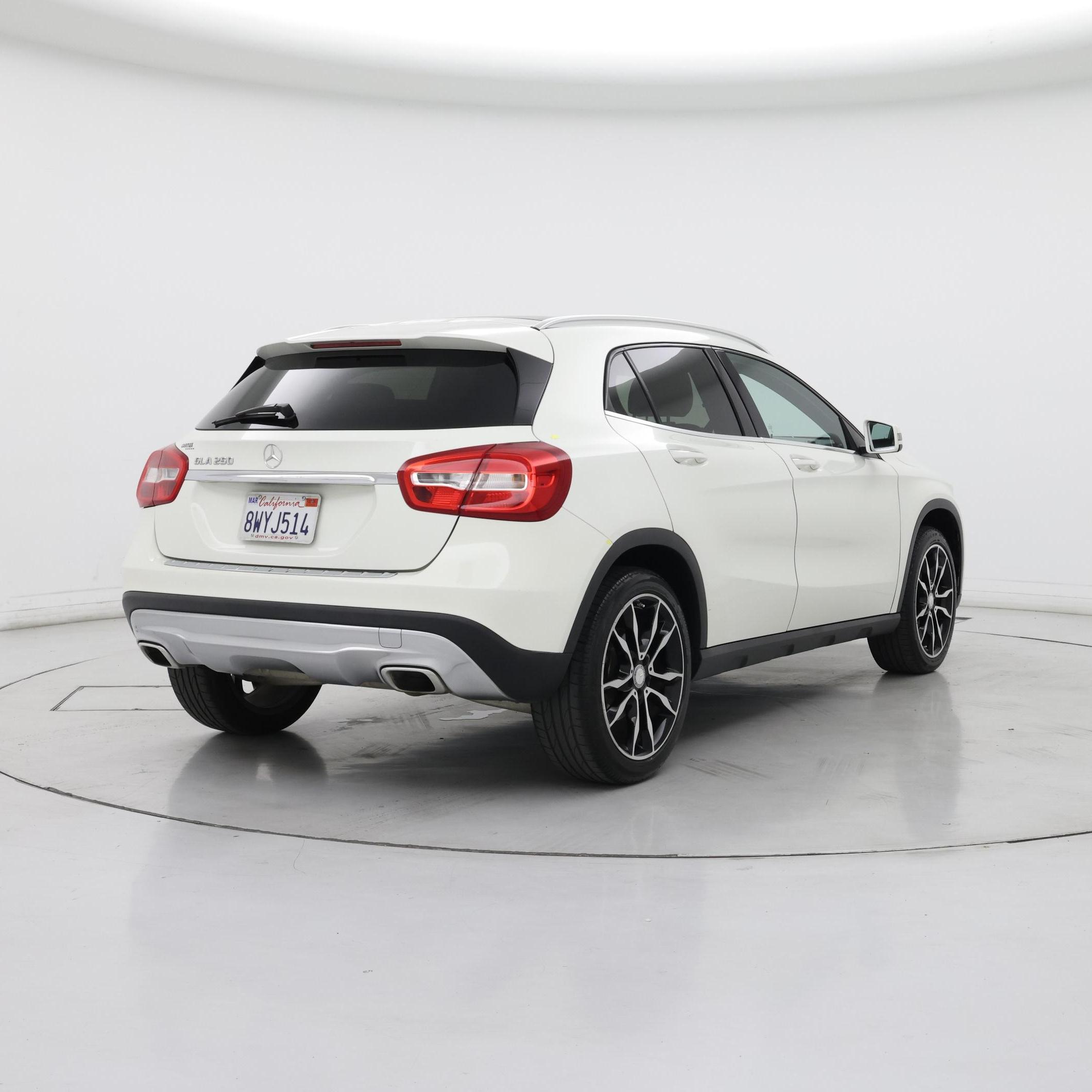 Thumbnail: 2016 Mercedes-Benz GLA - 8
