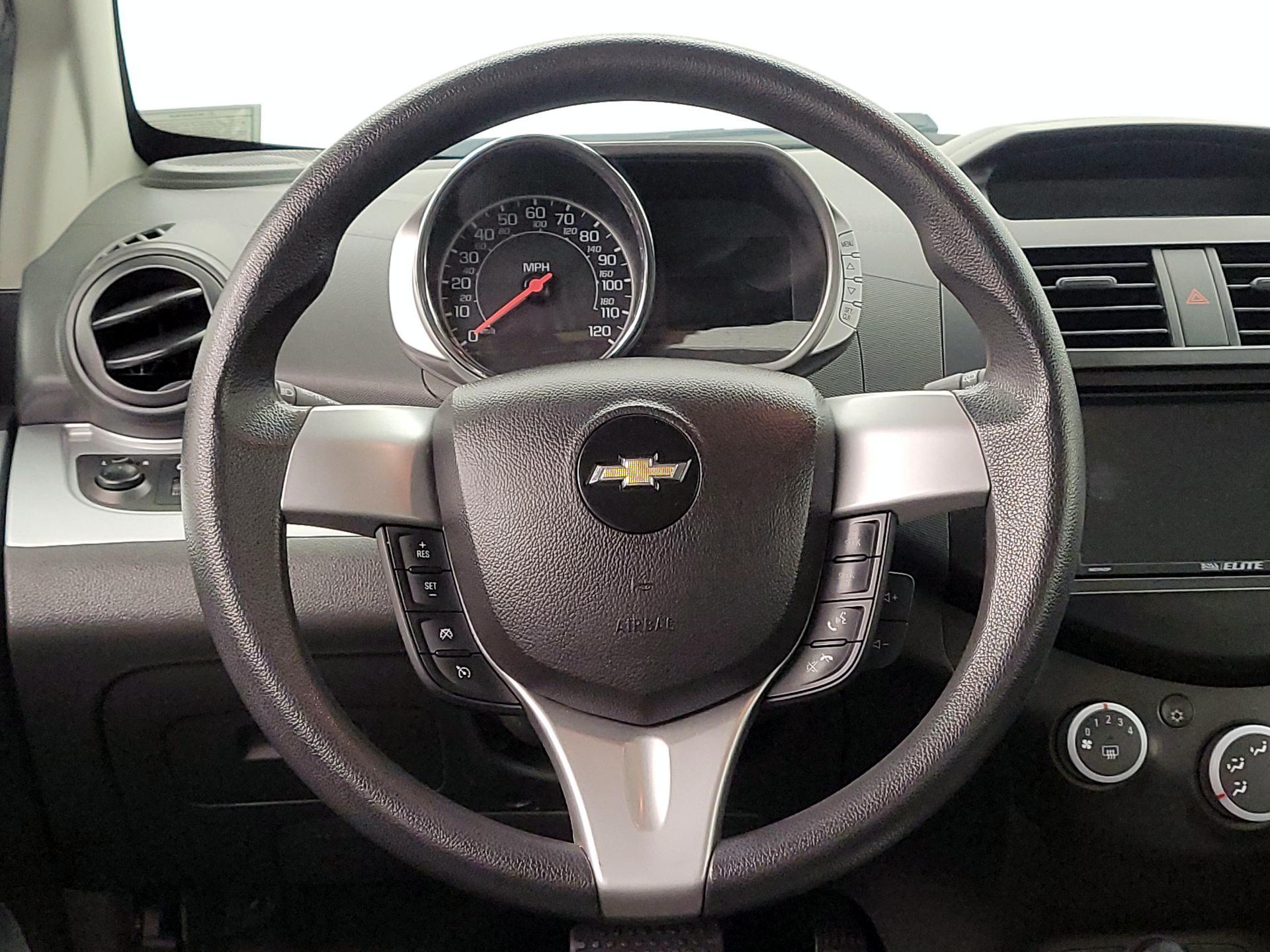 Thumbnail: 2015 Chevrolet Spark - 10