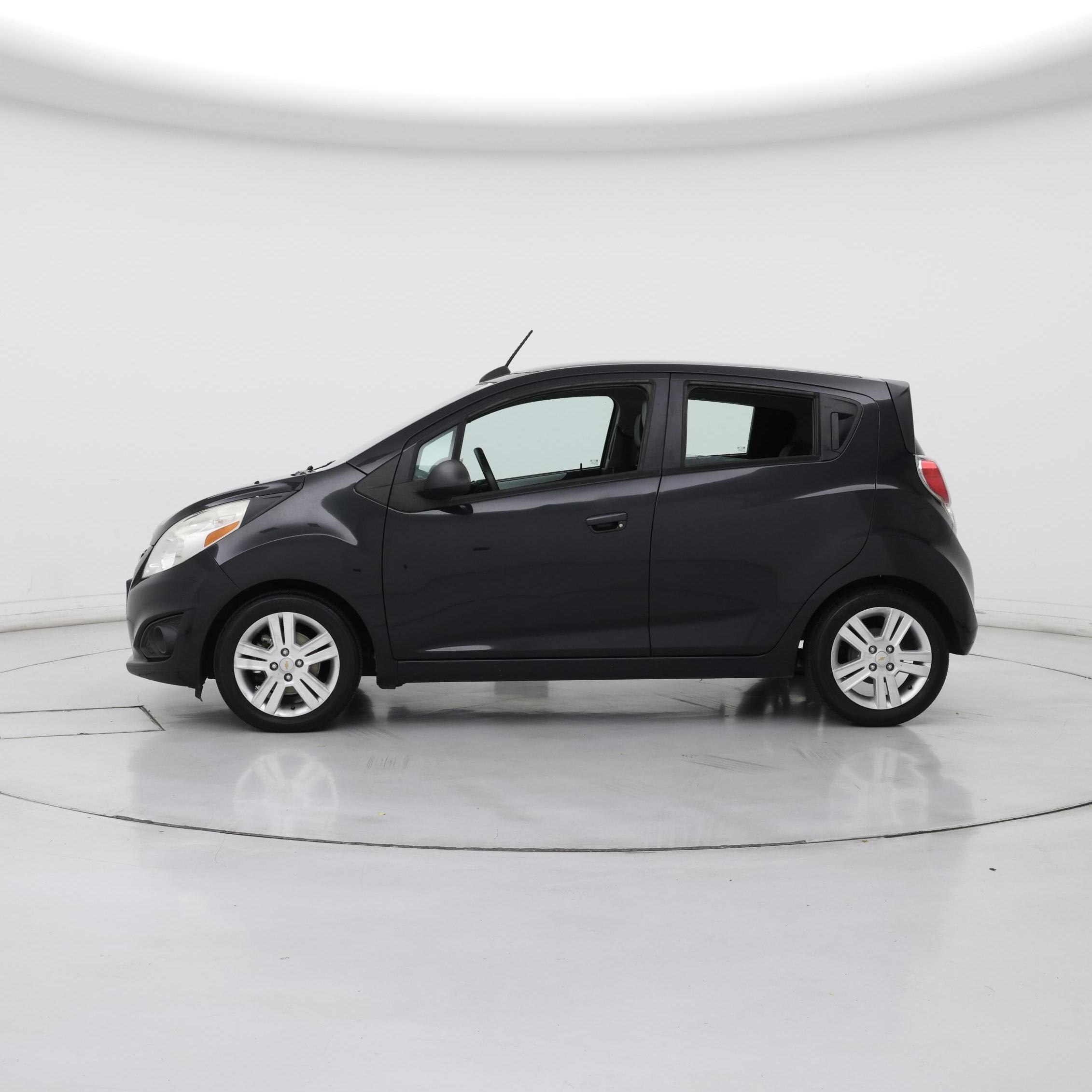 Thumbnail: 2015 Chevrolet Spark - 3