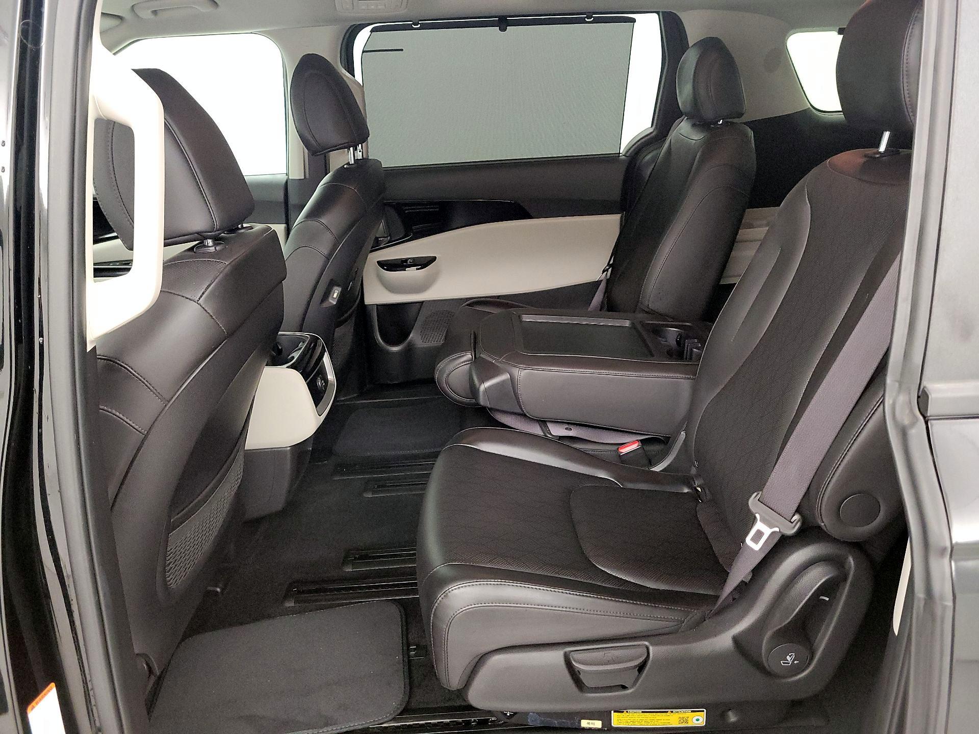Thumbnail: 2024 Kia Carnival - 20
