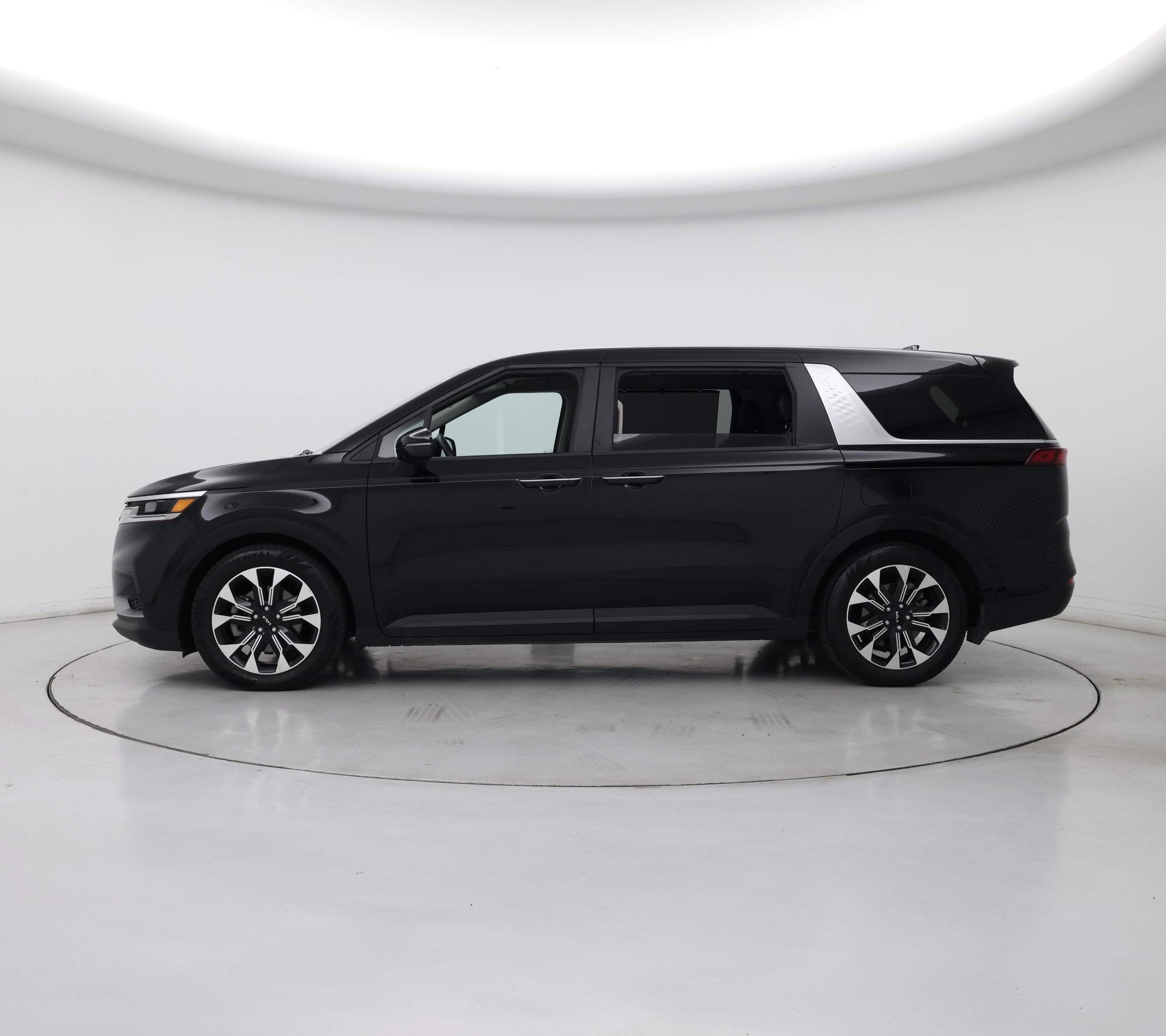 Thumbnail: 2024 Kia Carnival - 3
