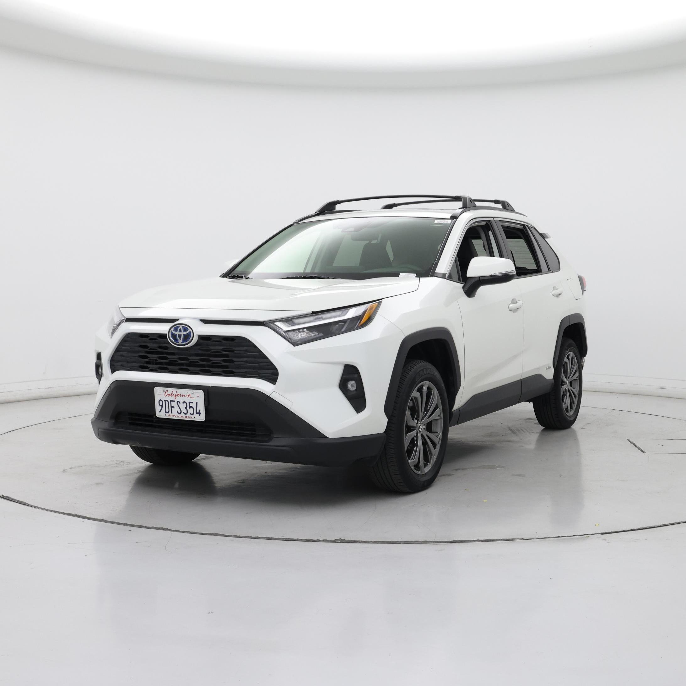 Thumbnail: 2022 Toyota RAV4 - 4