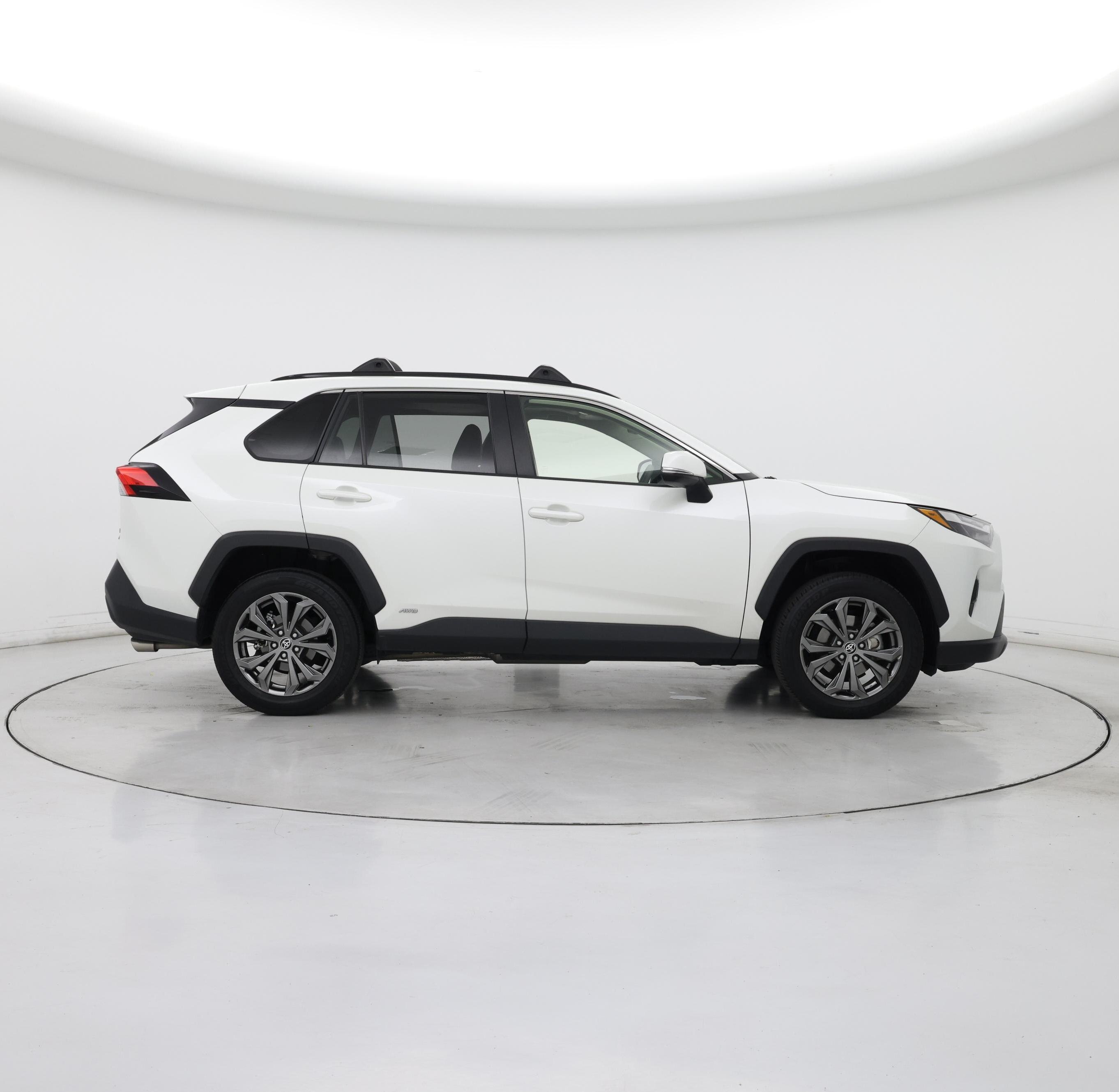 Thumbnail: 2022 Toyota RAV4 - 7