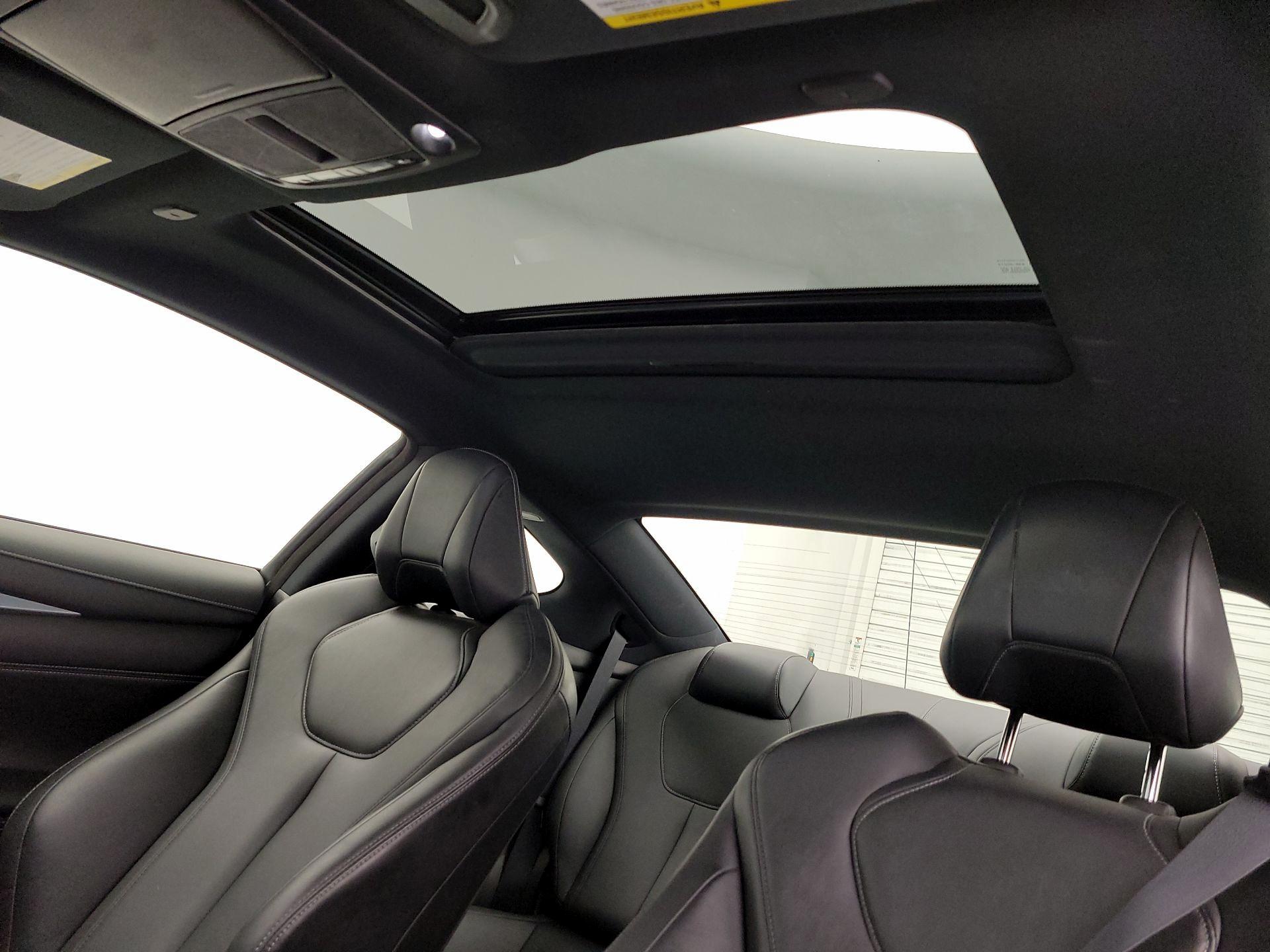 Thumbnail: 2017 INFINITI Q60 - 19