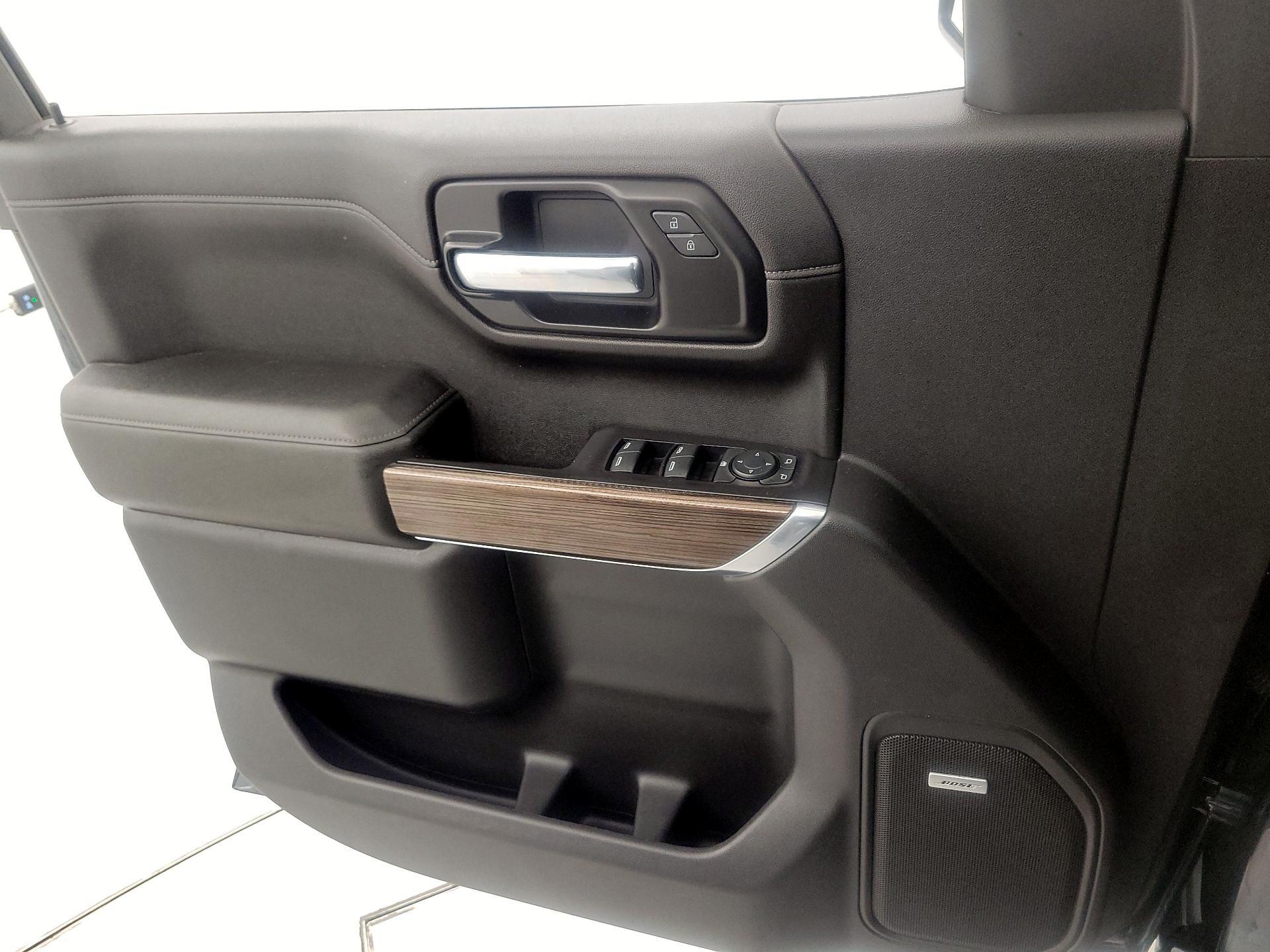 Thumbnail: 2020 Chevrolet Silverado 1500 - 12