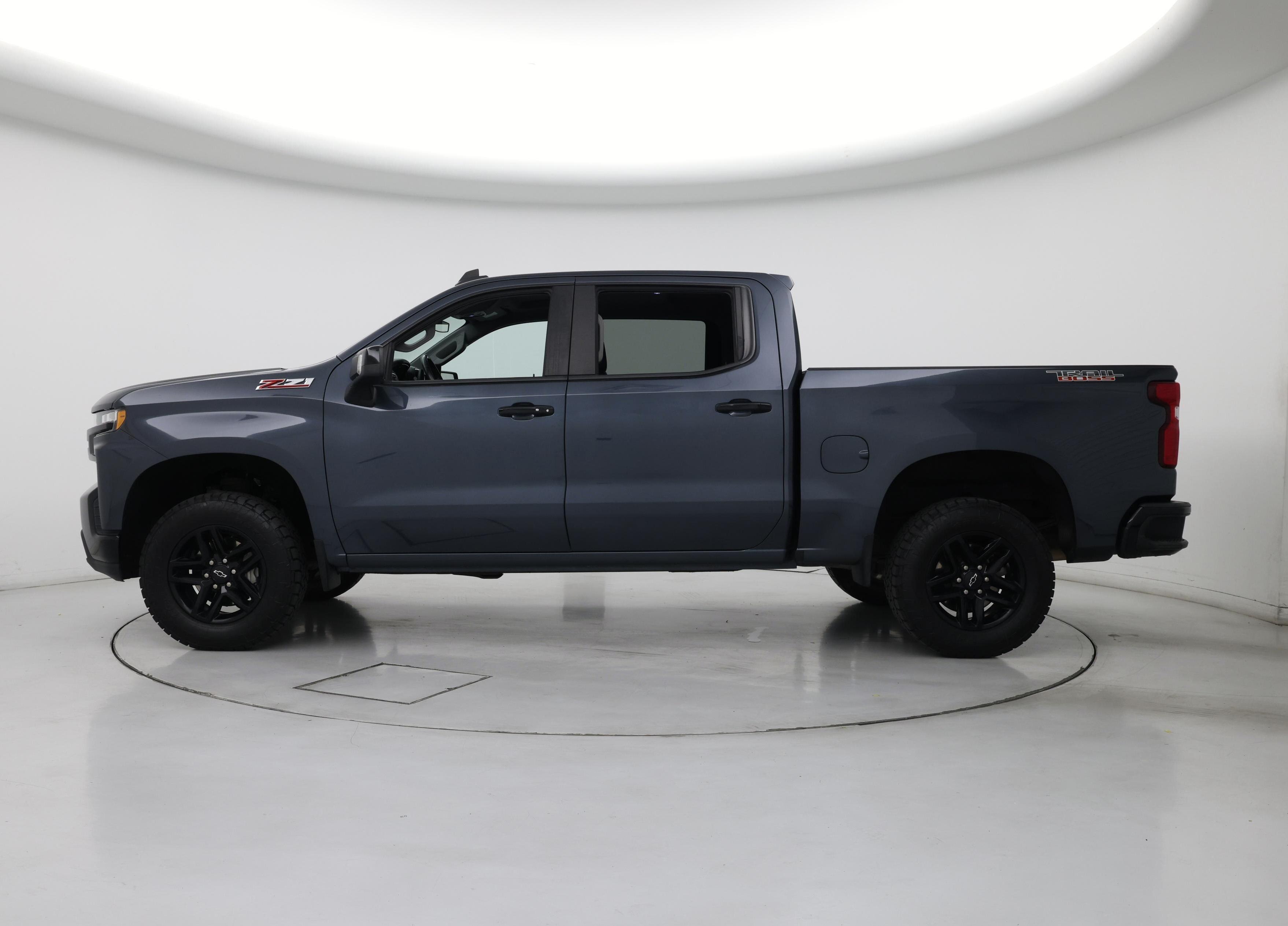 Thumbnail: 2020 Chevrolet Silverado 1500 - 3