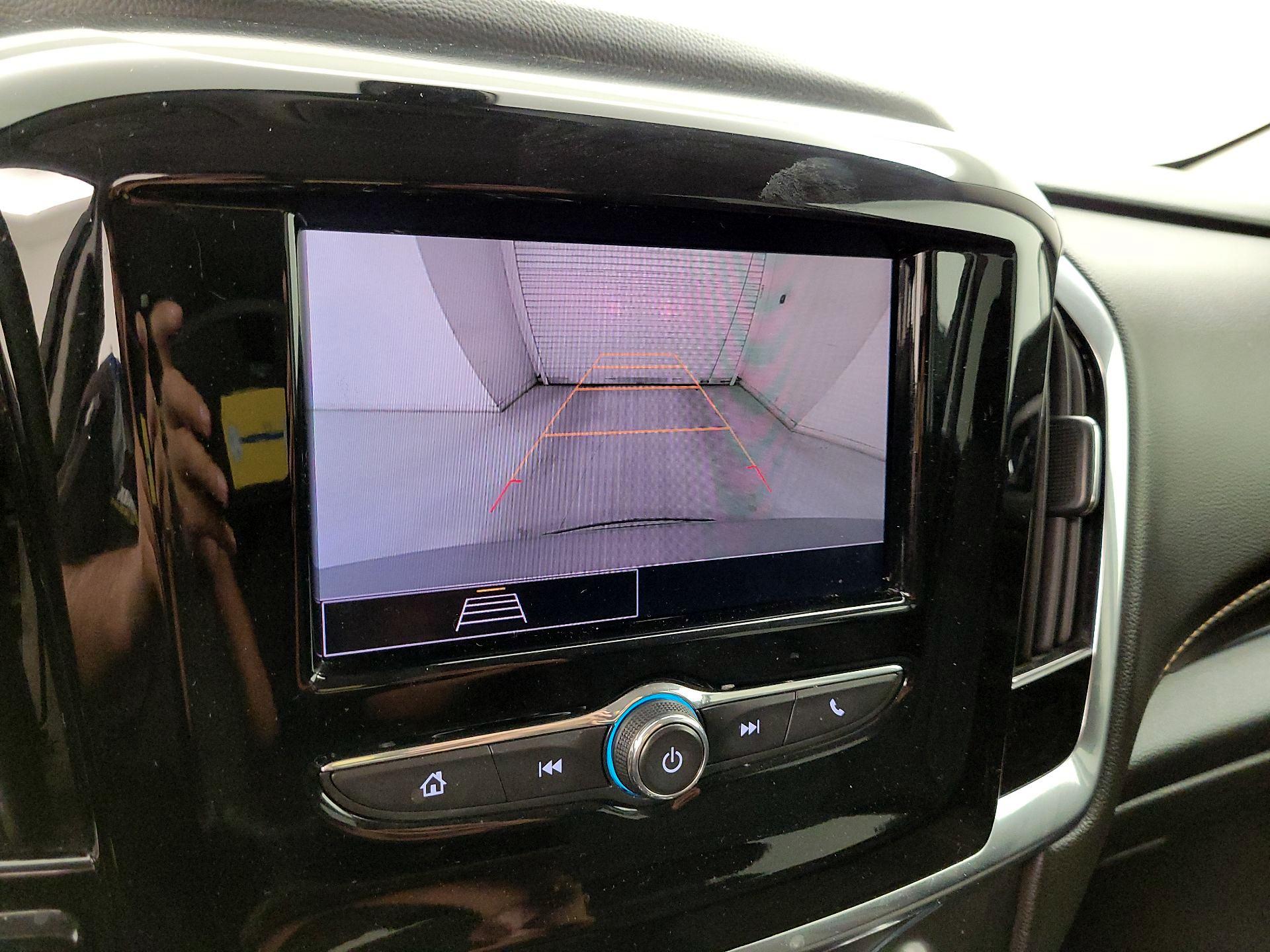 Thumbnail: 2020 Chevrolet Traverse - 14