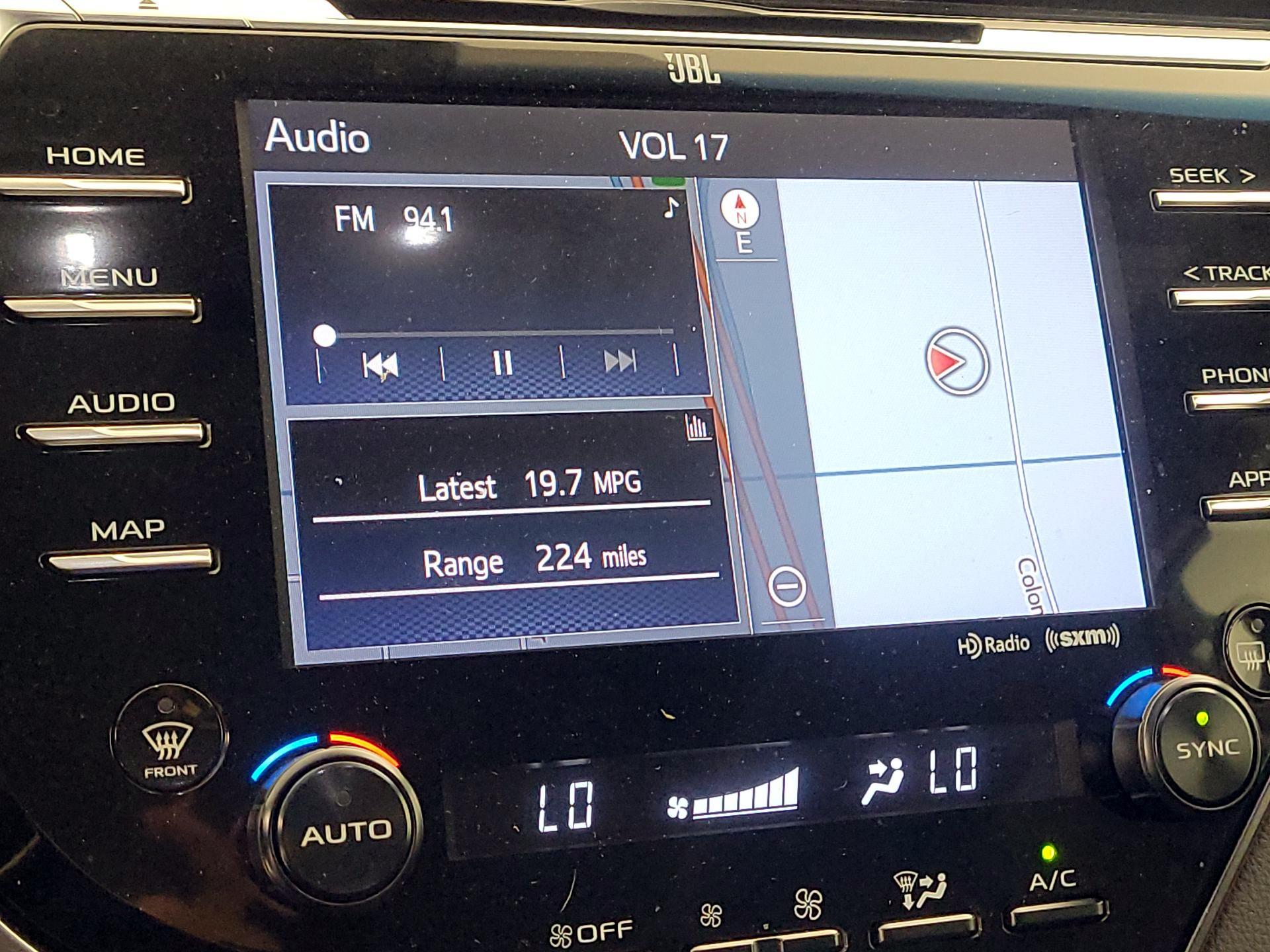 Thumbnail: 2019 Toyota Camry - 16