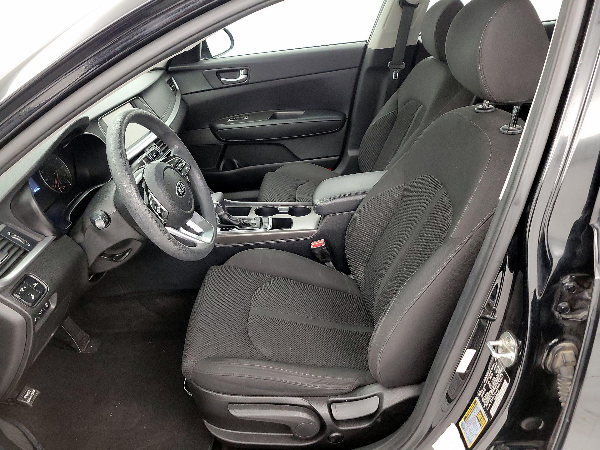 Thumbnail: 2019 Kia Optima - 11
