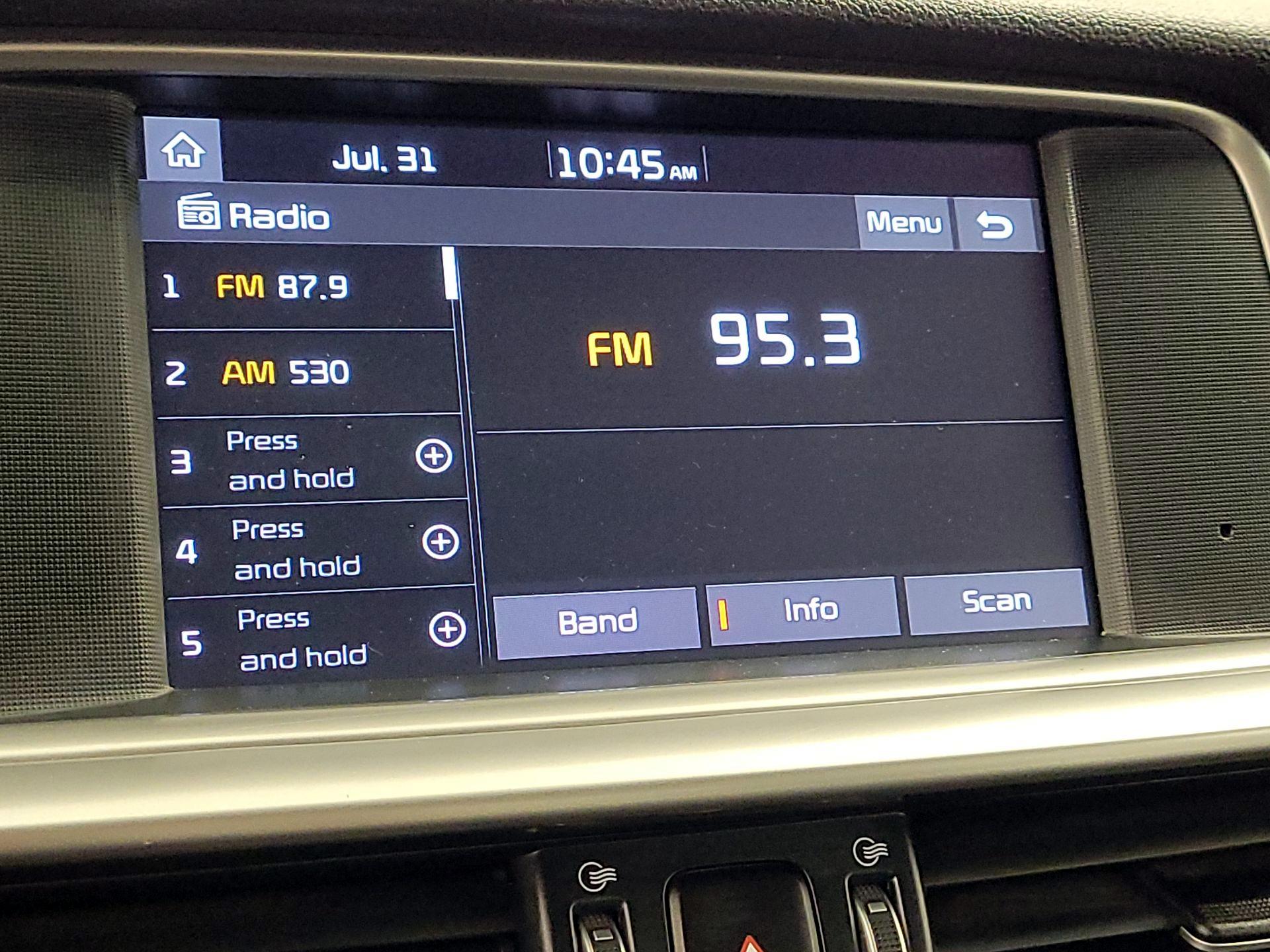 Thumbnail: 2019 Kia Optima - 15