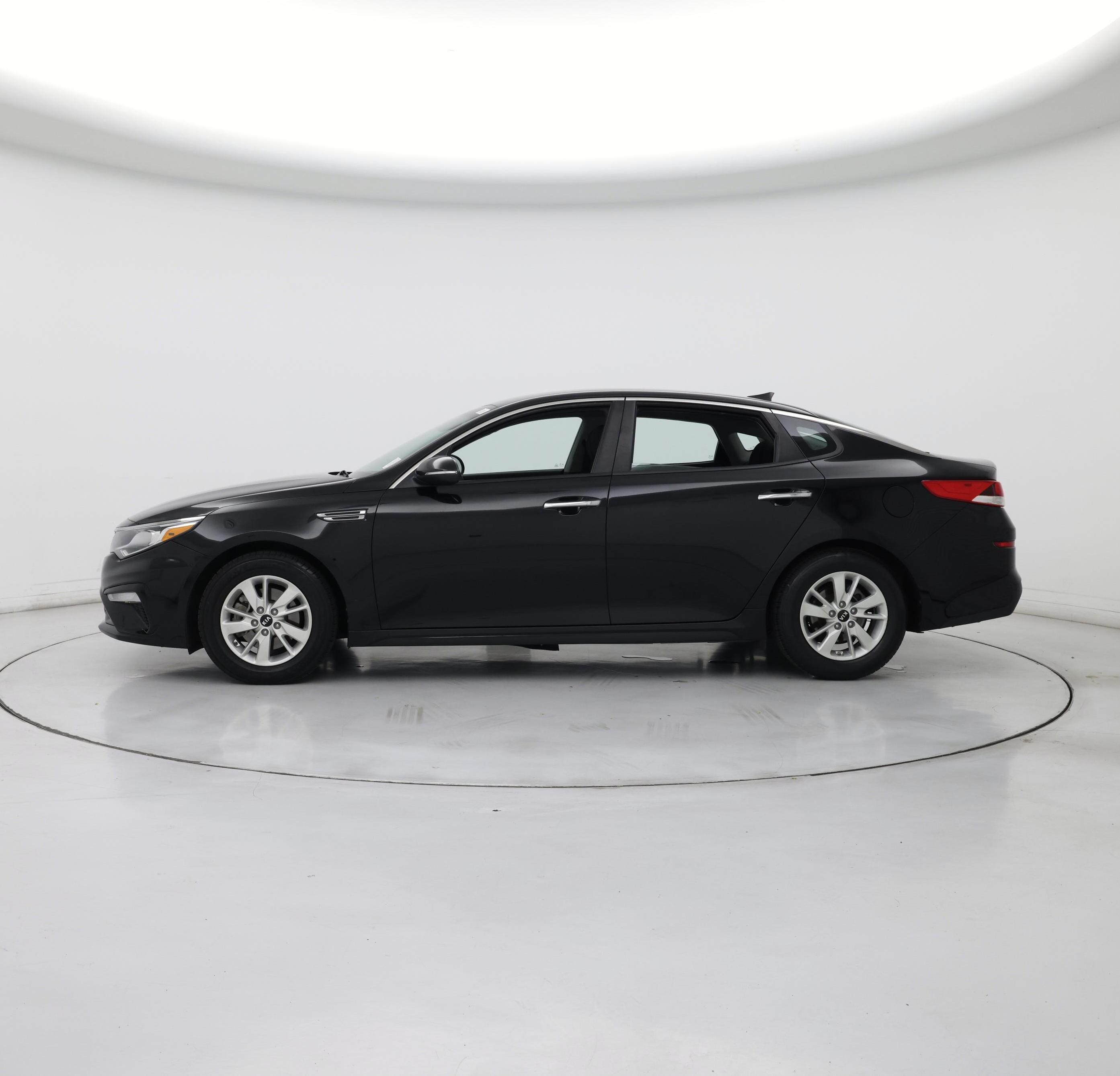 Thumbnail: 2019 Kia Optima - 3