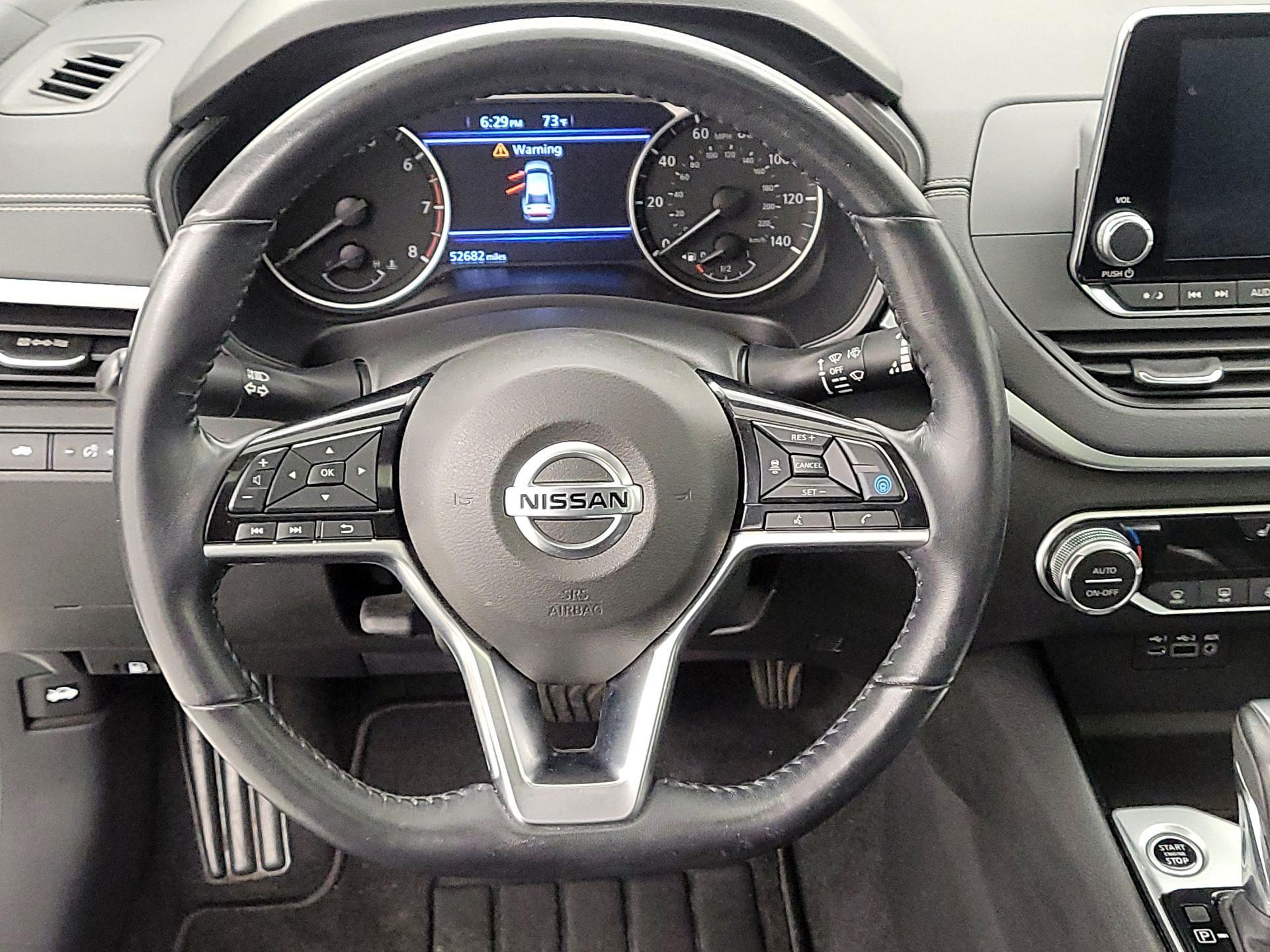 Thumbnail: 2020 Nissan Altima - 10