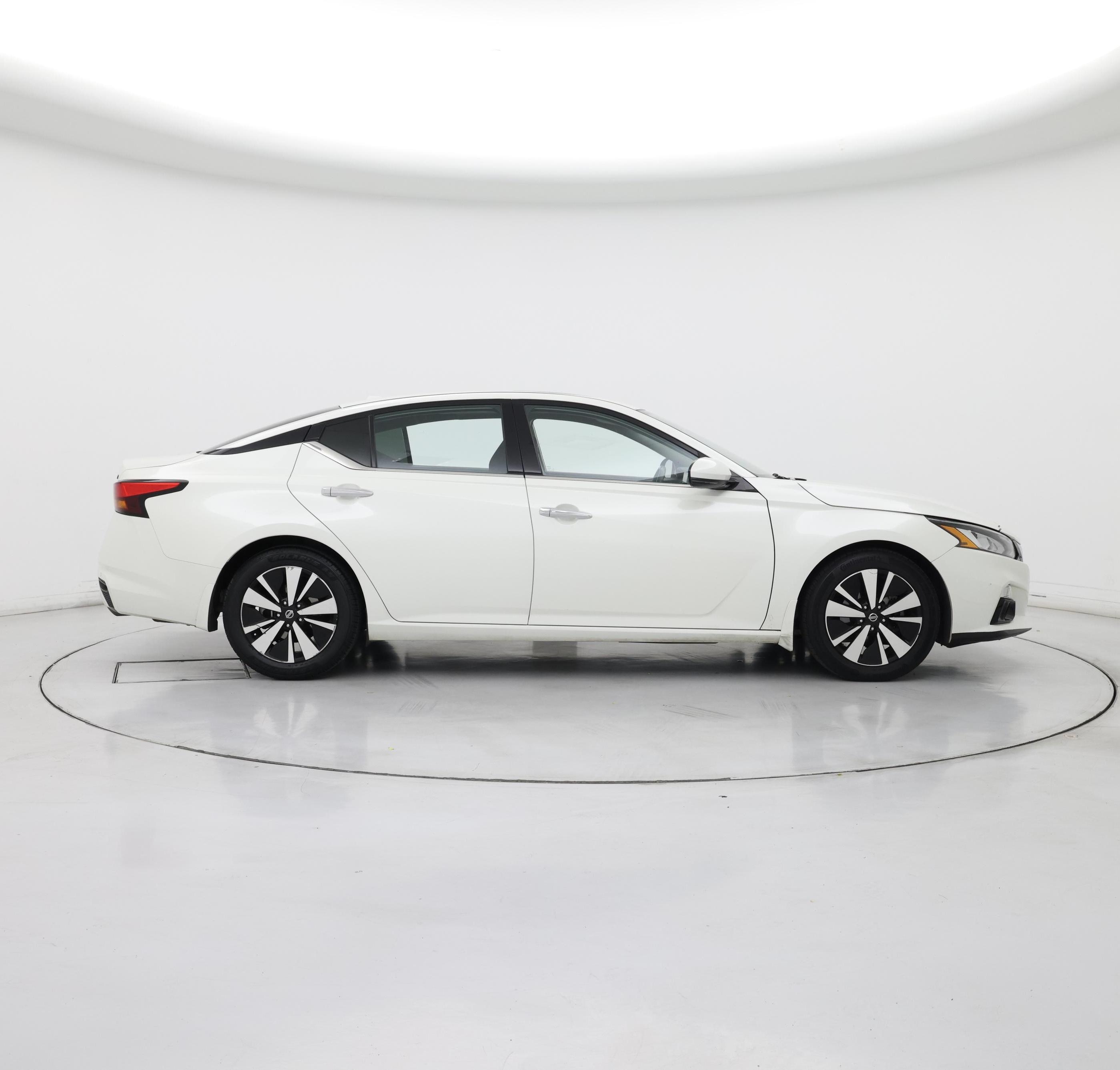 Thumbnail: 2020 Nissan Altima - 7