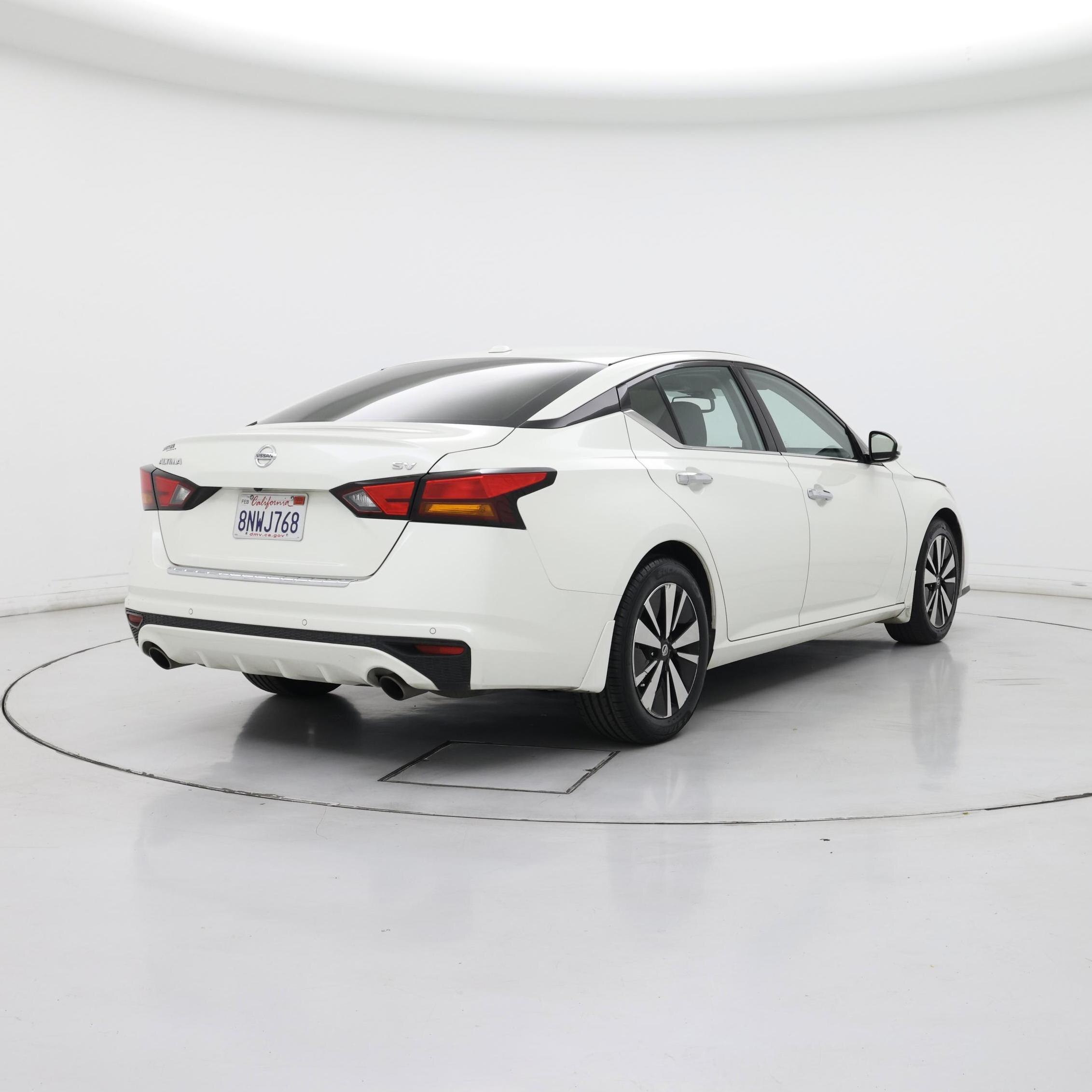 Thumbnail: 2020 Nissan Altima - 8