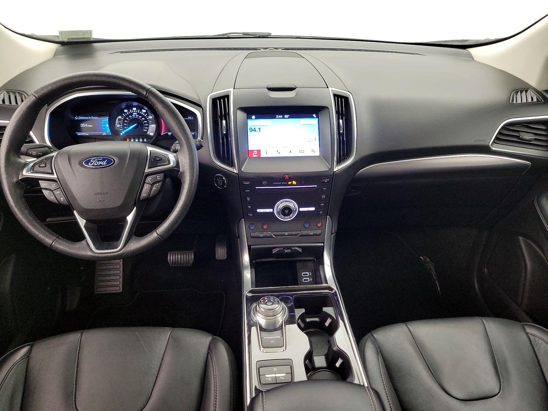 Thumbnail: 2019 Ford Edge - 9