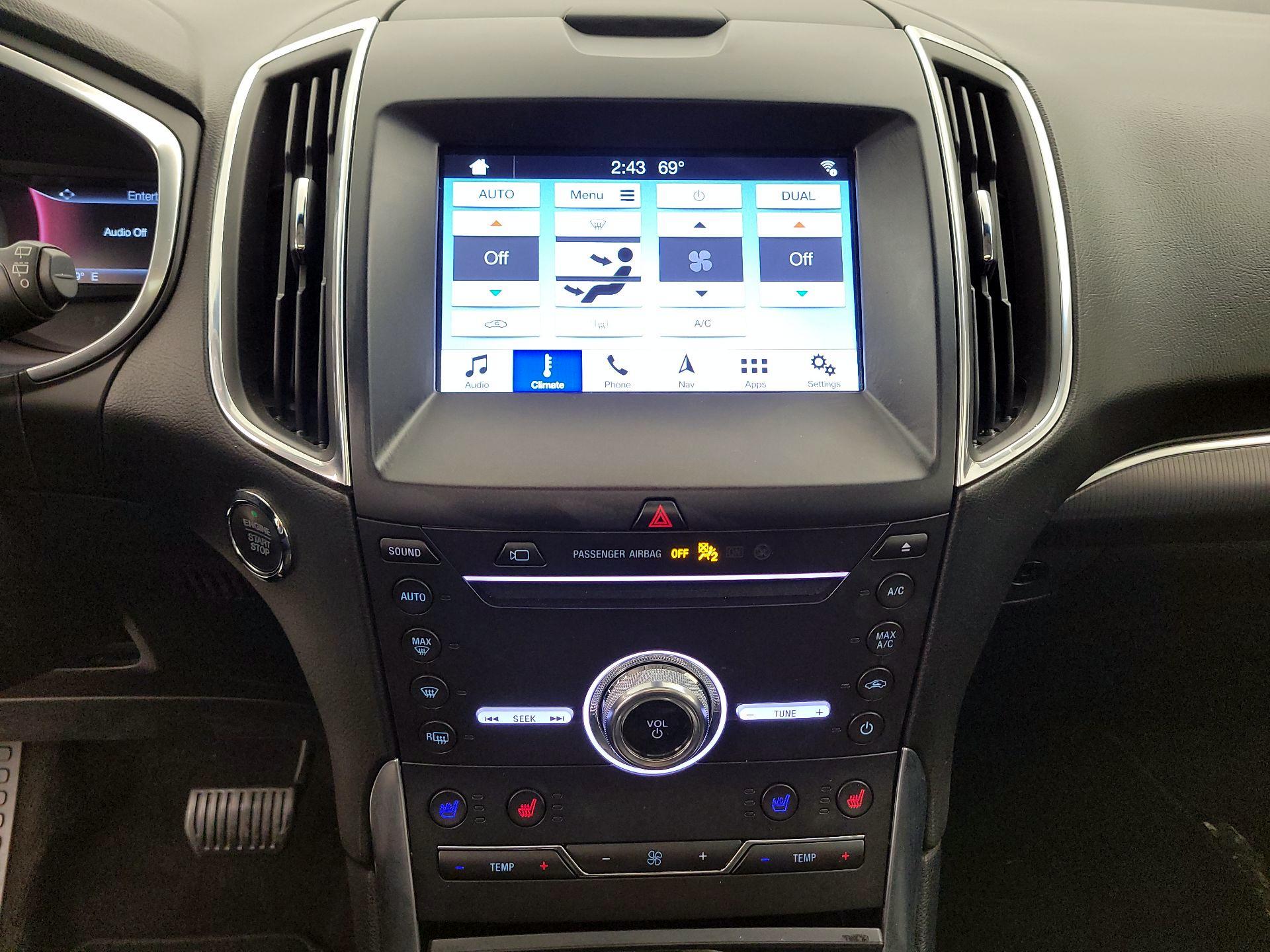 Thumbnail: 2019 Ford Edge - 17