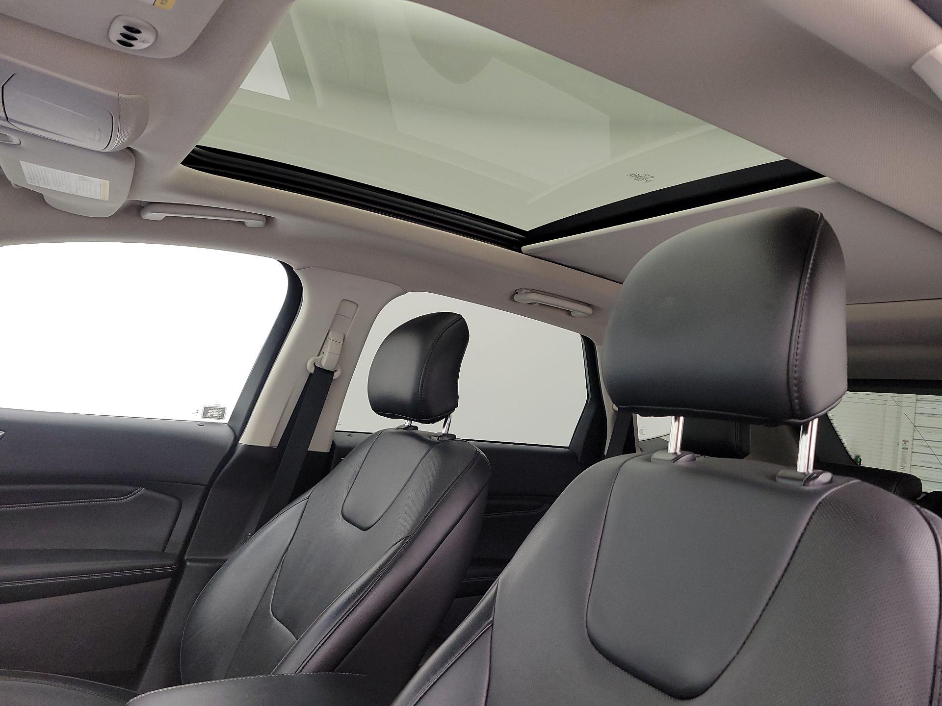Thumbnail: 2019 Ford Edge - 20