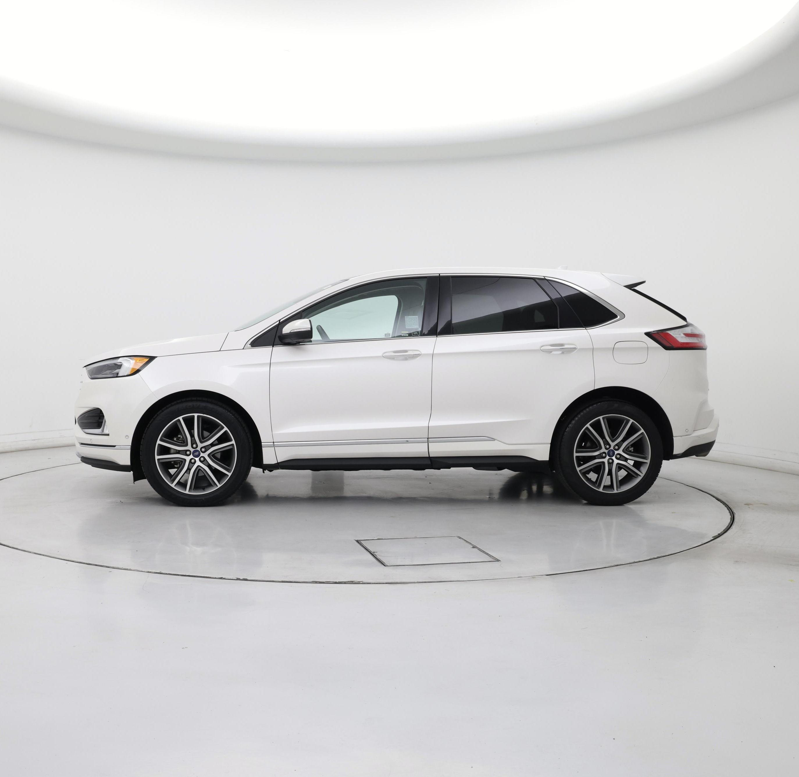 Thumbnail: 2019 Ford Edge - 3