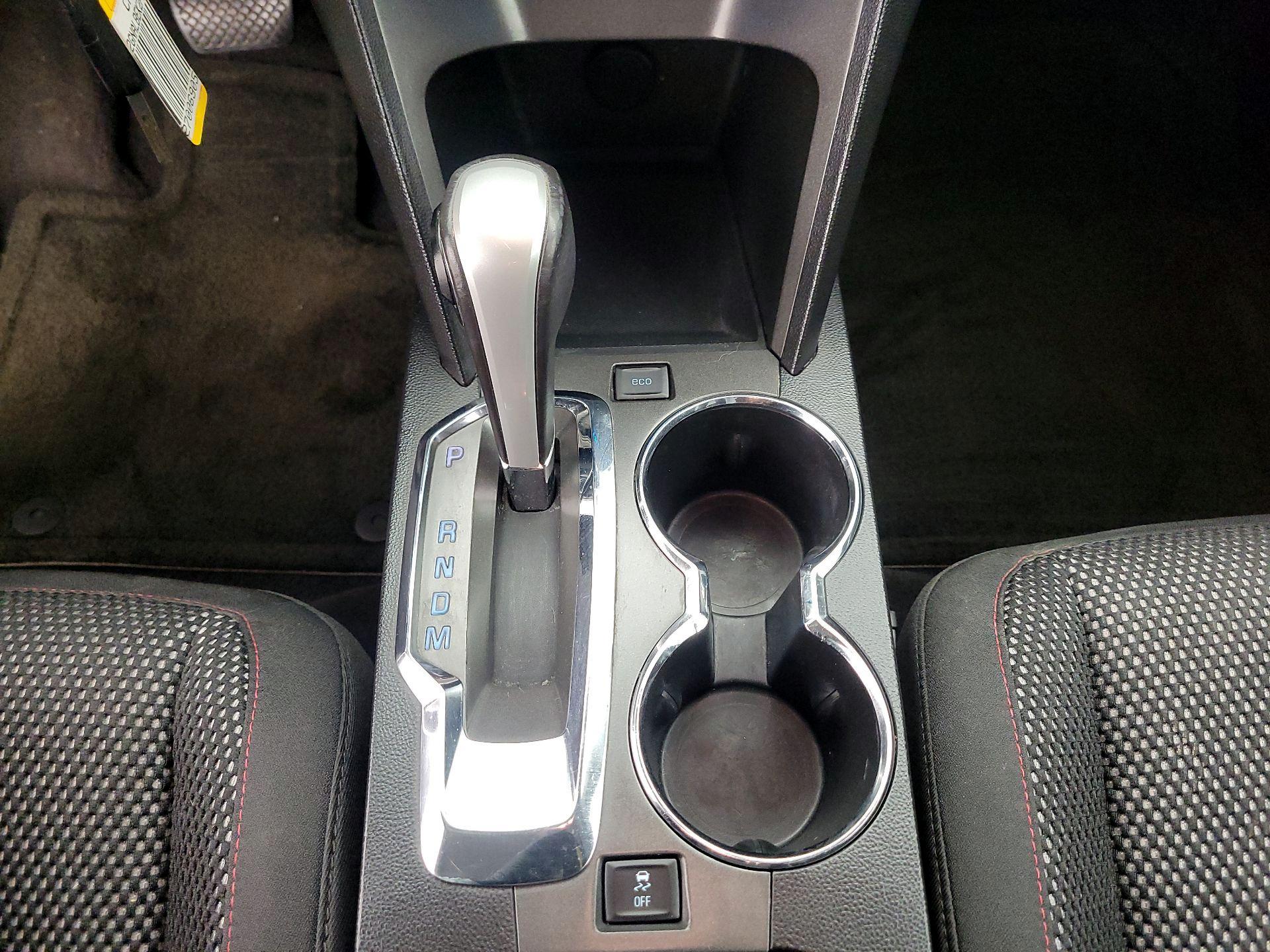 Thumbnail: 2015 Chevrolet Equinox - 16