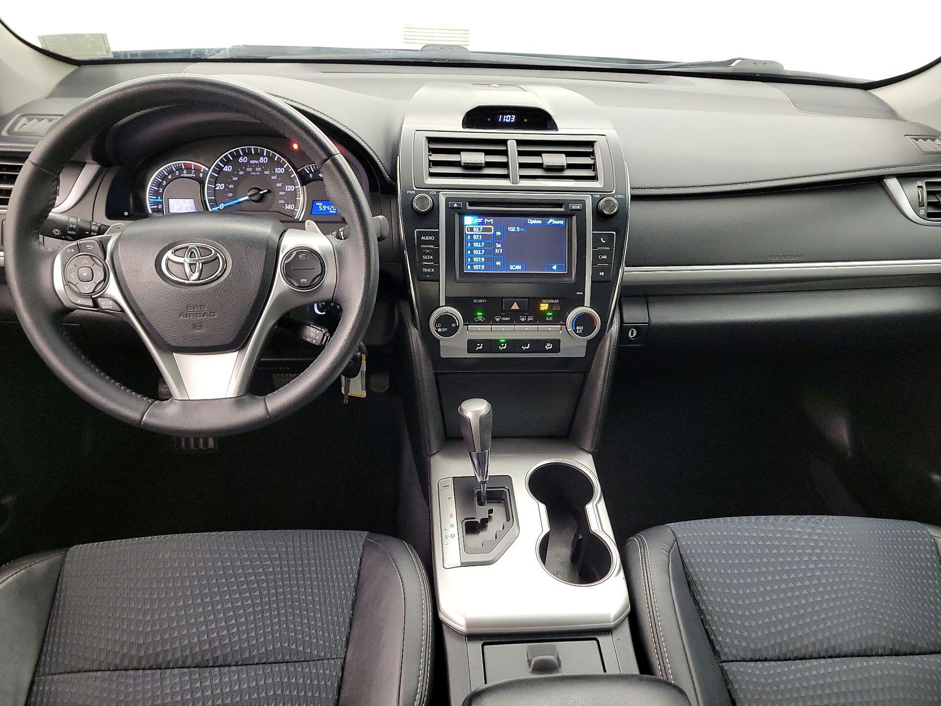 Thumbnail: 2013 Toyota Camry - 9