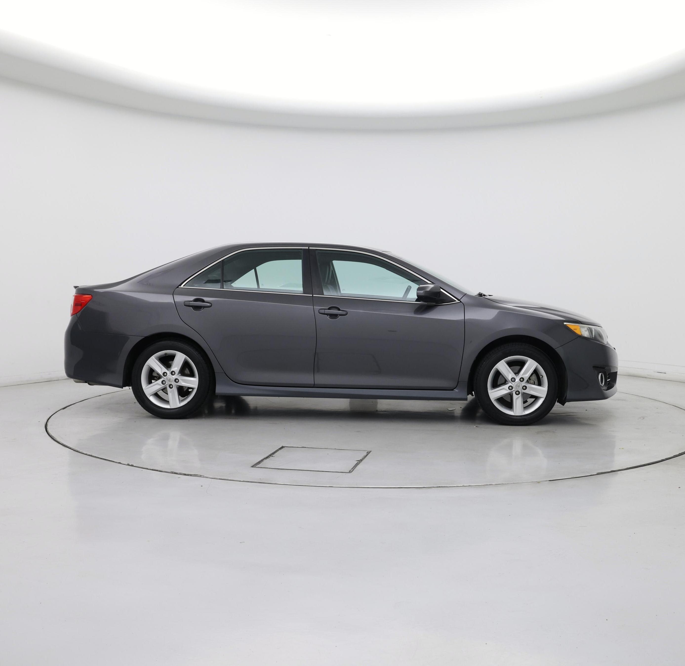 Thumbnail: 2013 Toyota Camry - 7