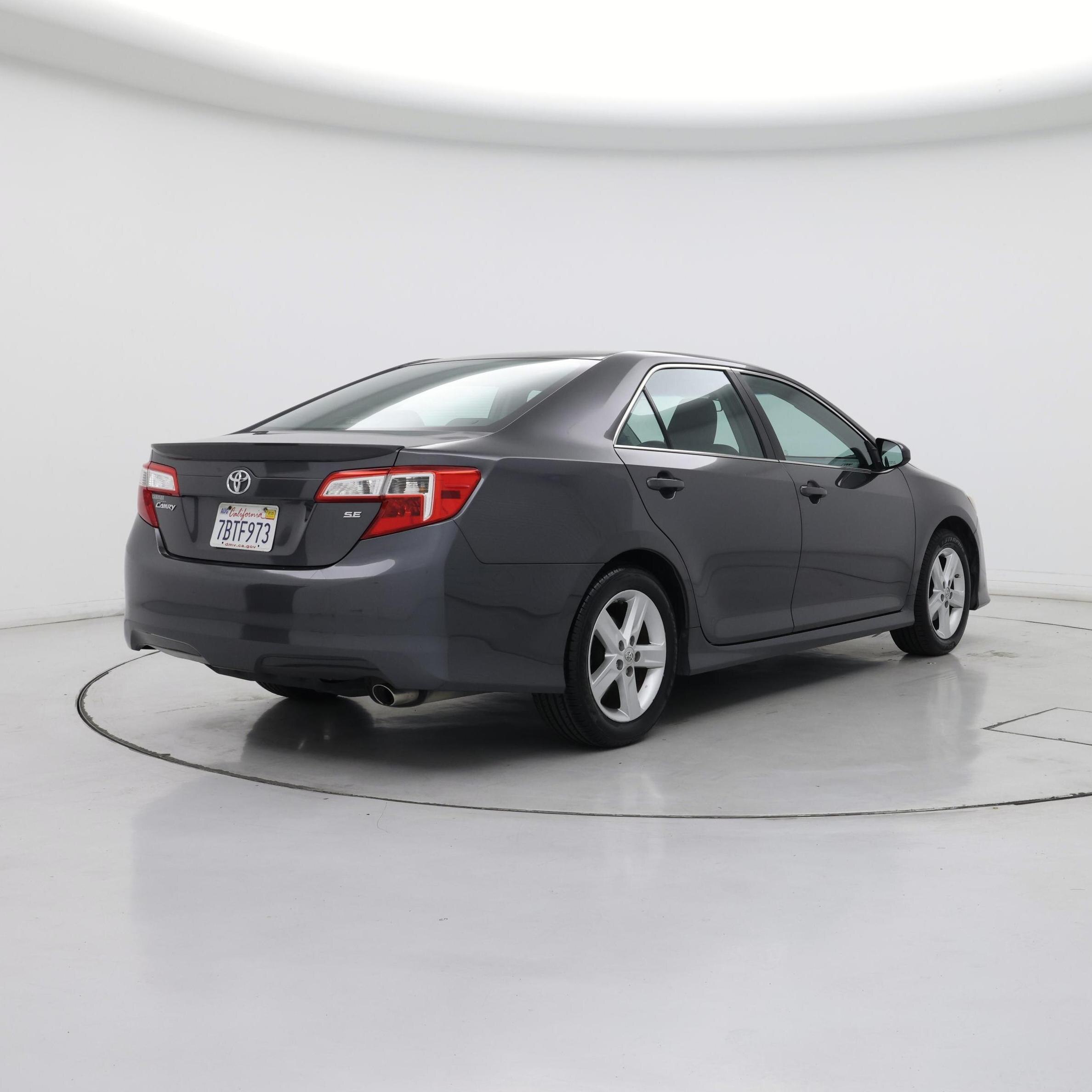 Thumbnail: 2013 Toyota Camry - 8