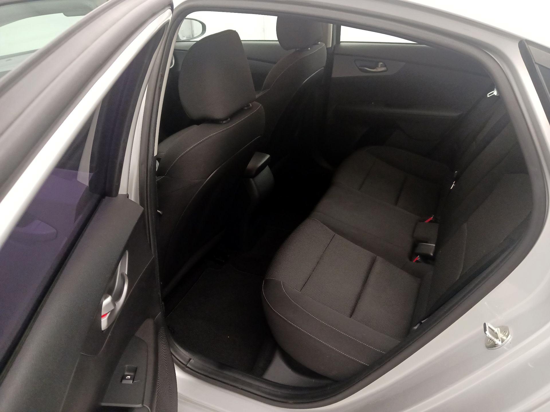 Thumbnail: 2021 Kia Forte - 19