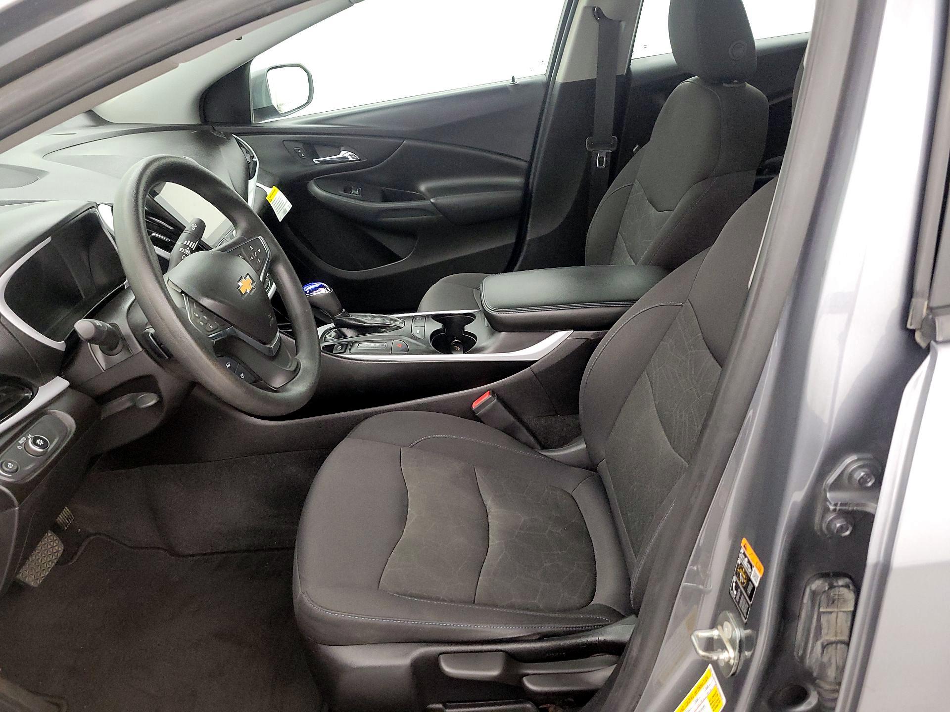 Thumbnail: 2018 Chevrolet Volt - 11