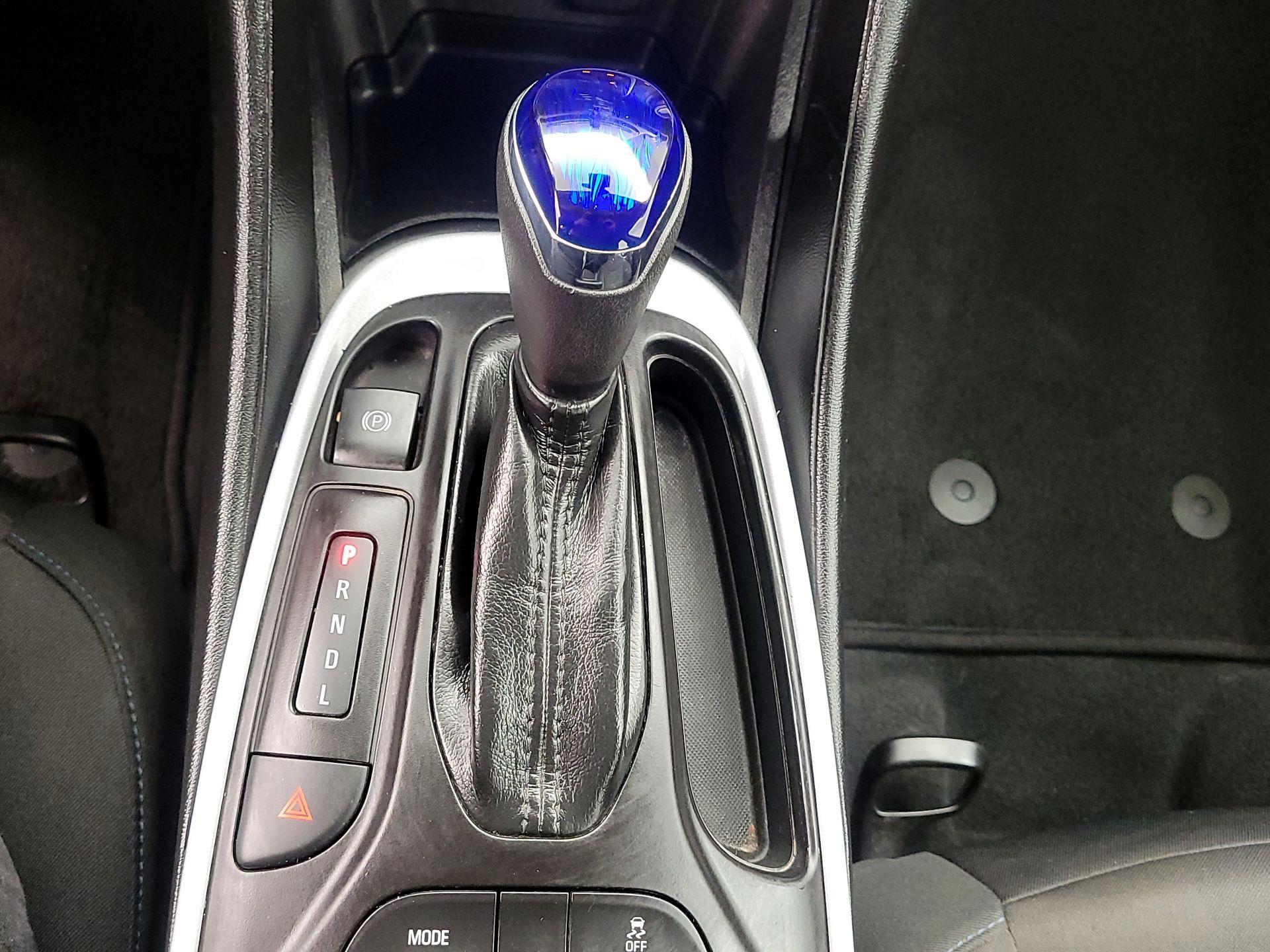Thumbnail: 2018 Chevrolet Volt - 17
