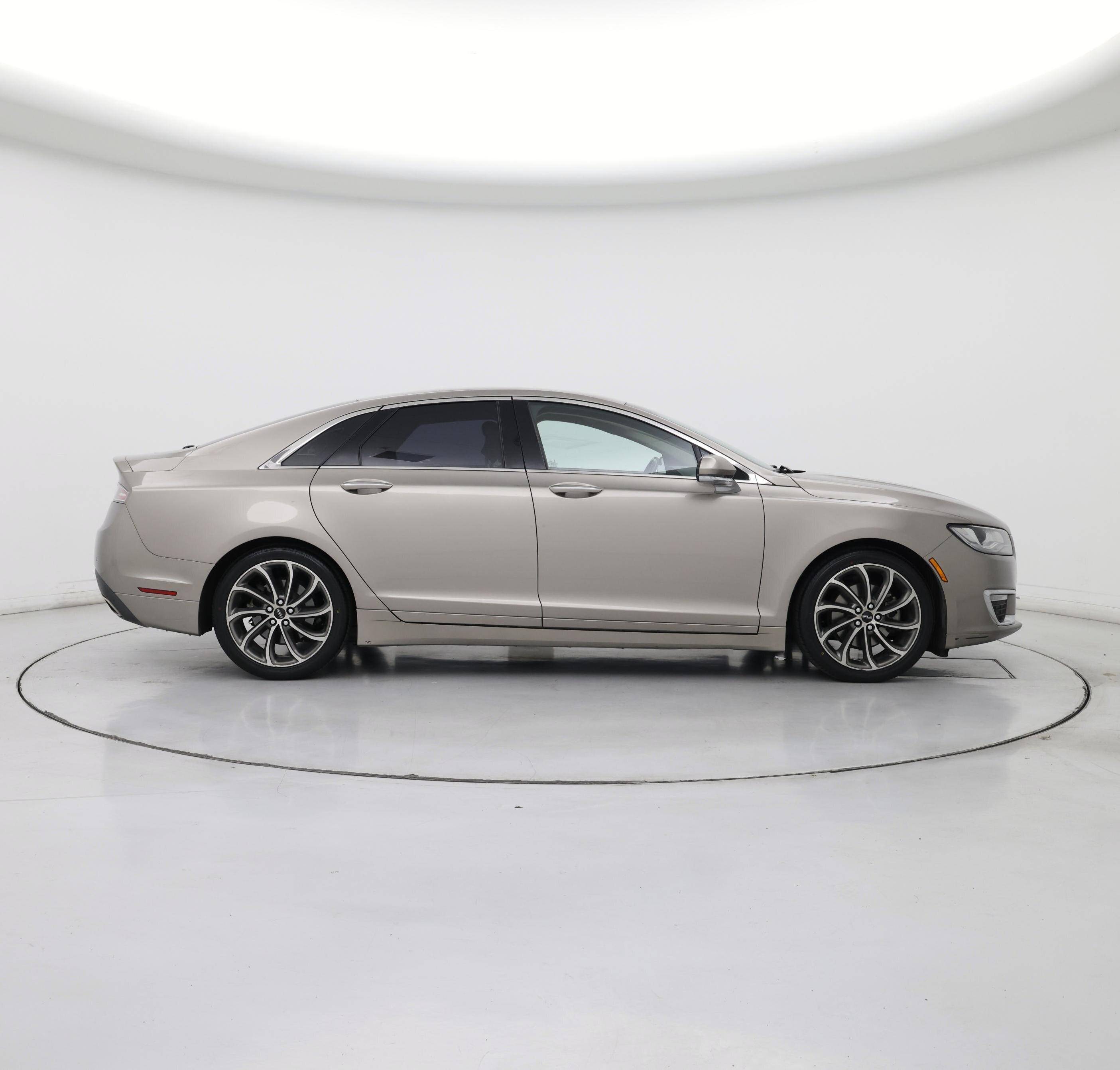 Thumbnail: 2018 Lincoln MKZ - 7