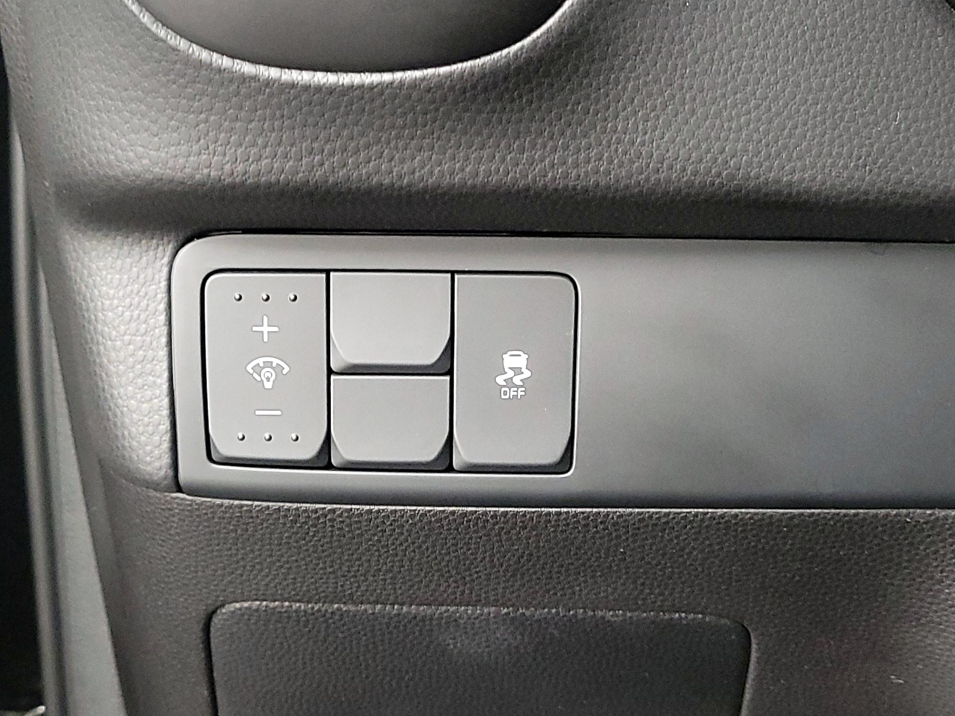 Thumbnail: 2016 Kia Soul - 13