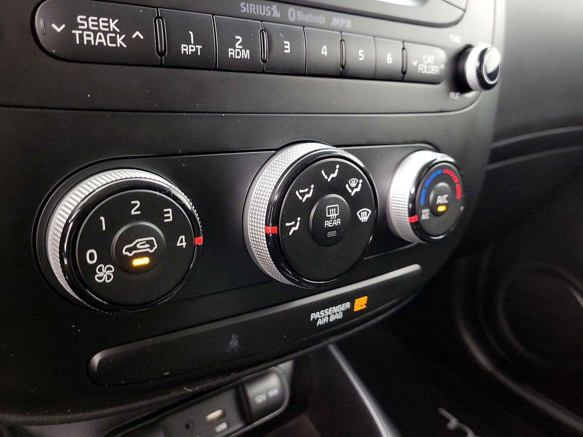 Thumbnail: 2016 Kia Soul - 15
