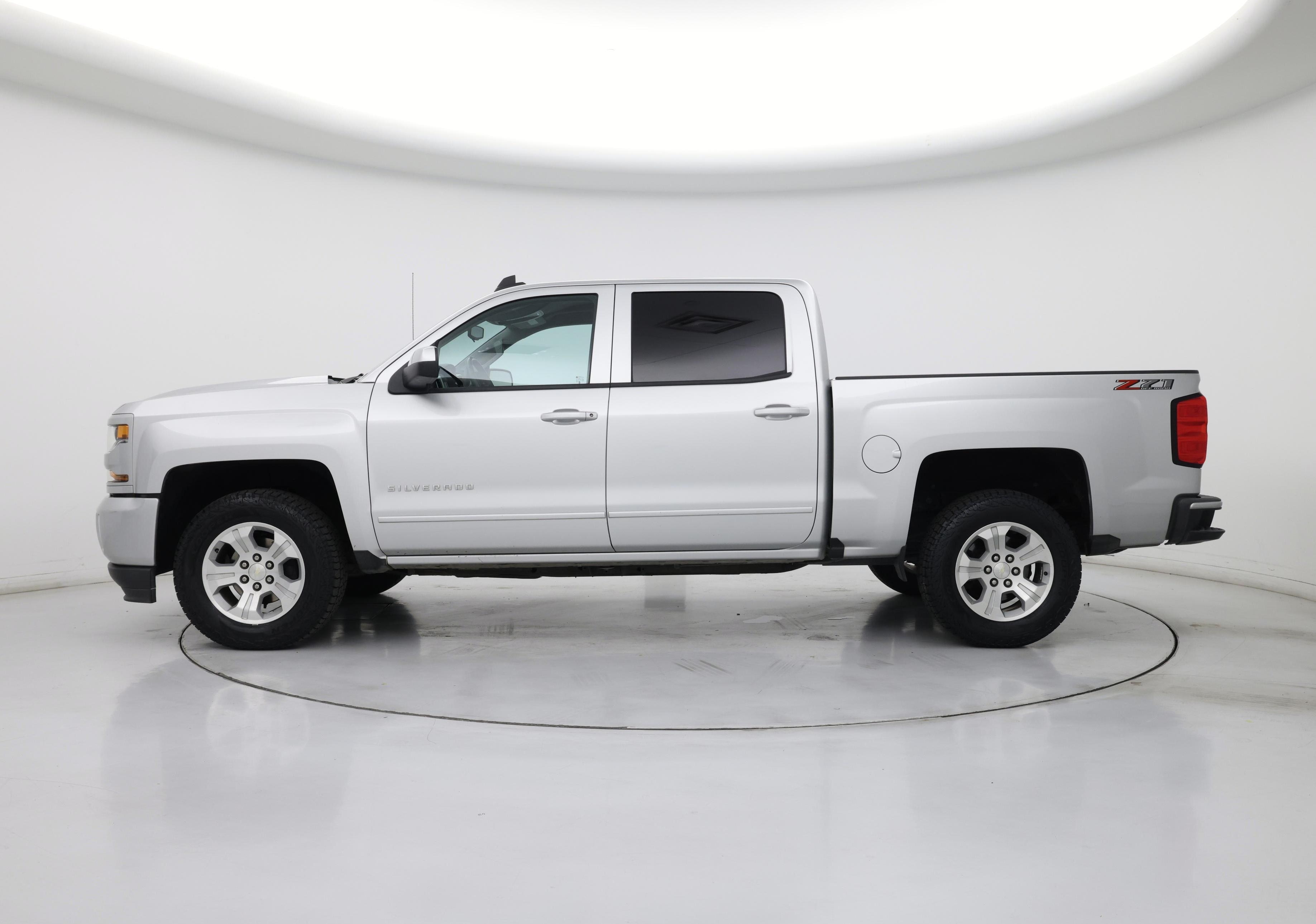 Thumbnail: 2018 Chevrolet Silverado 1500 - 3