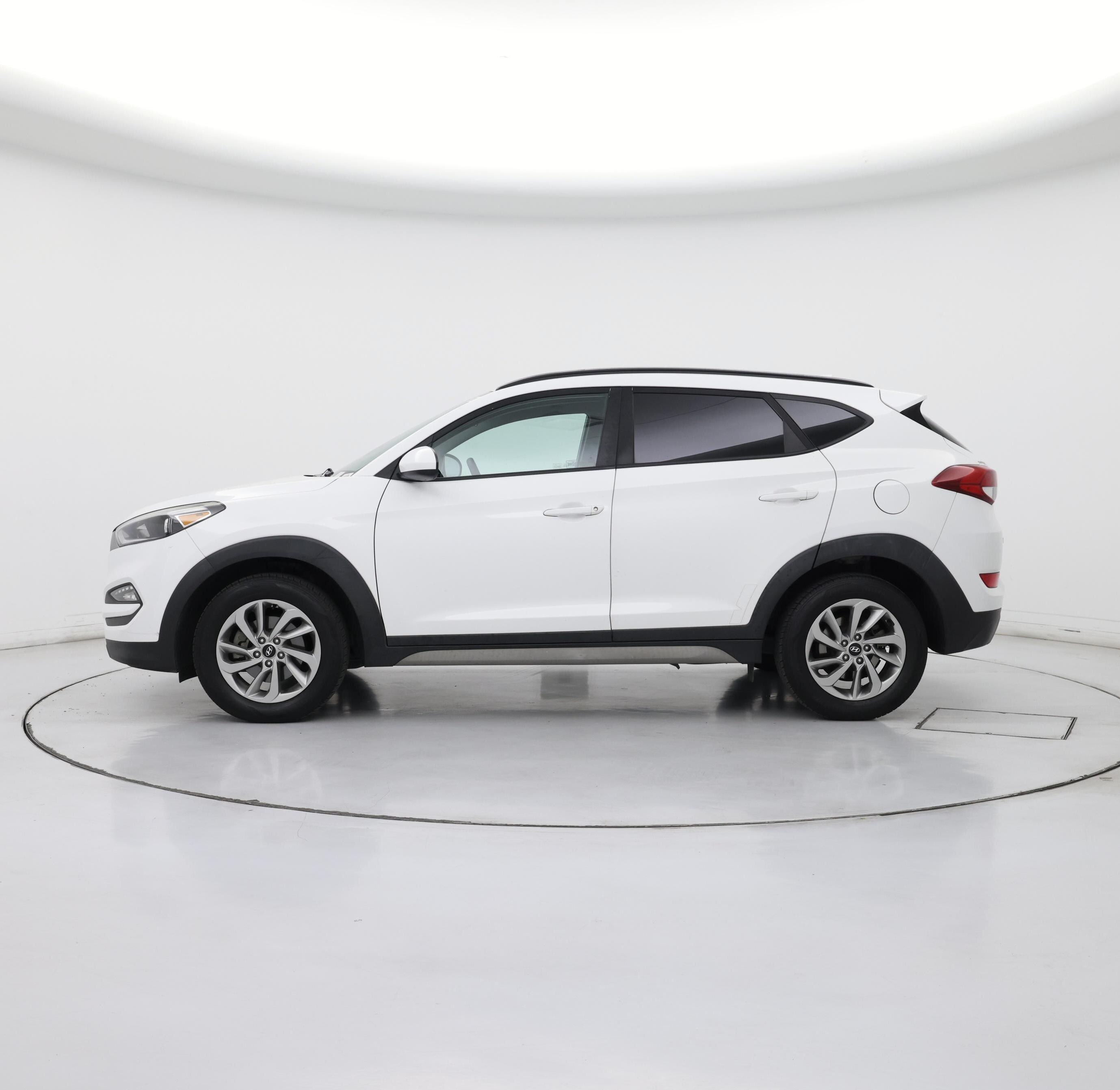 Thumbnail: 2018 Hyundai Tucson - 3