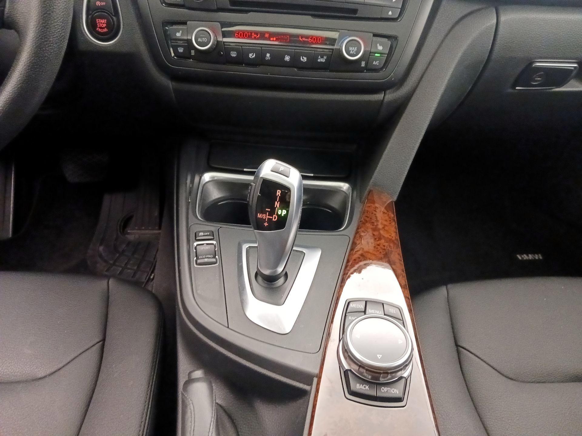 Thumbnail: 2014 BMW 3 Series - 18