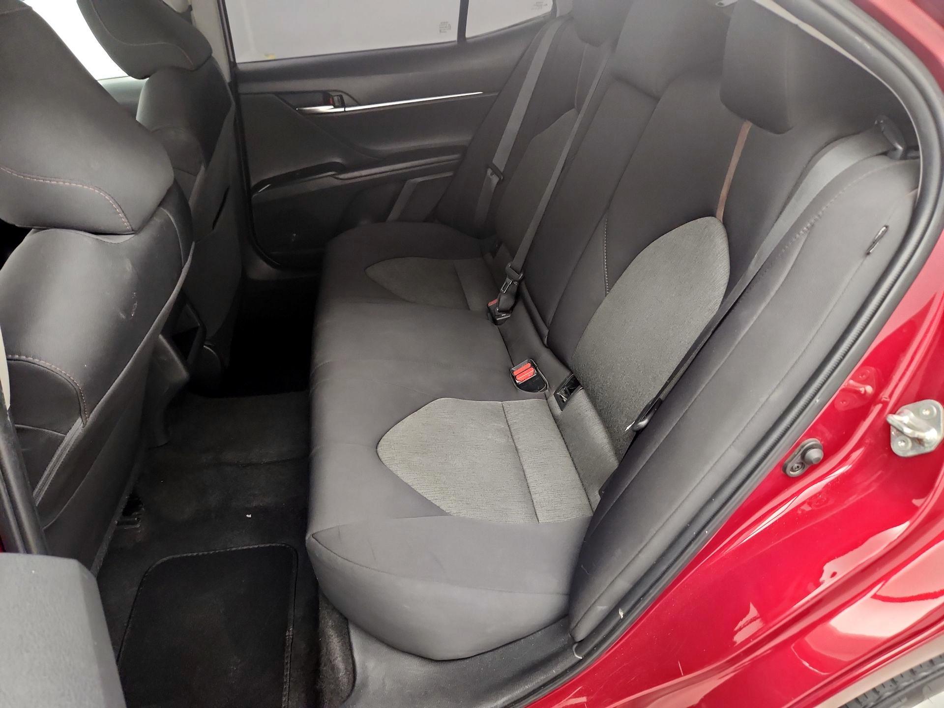 Thumbnail: 2019 Toyota Camry - 19