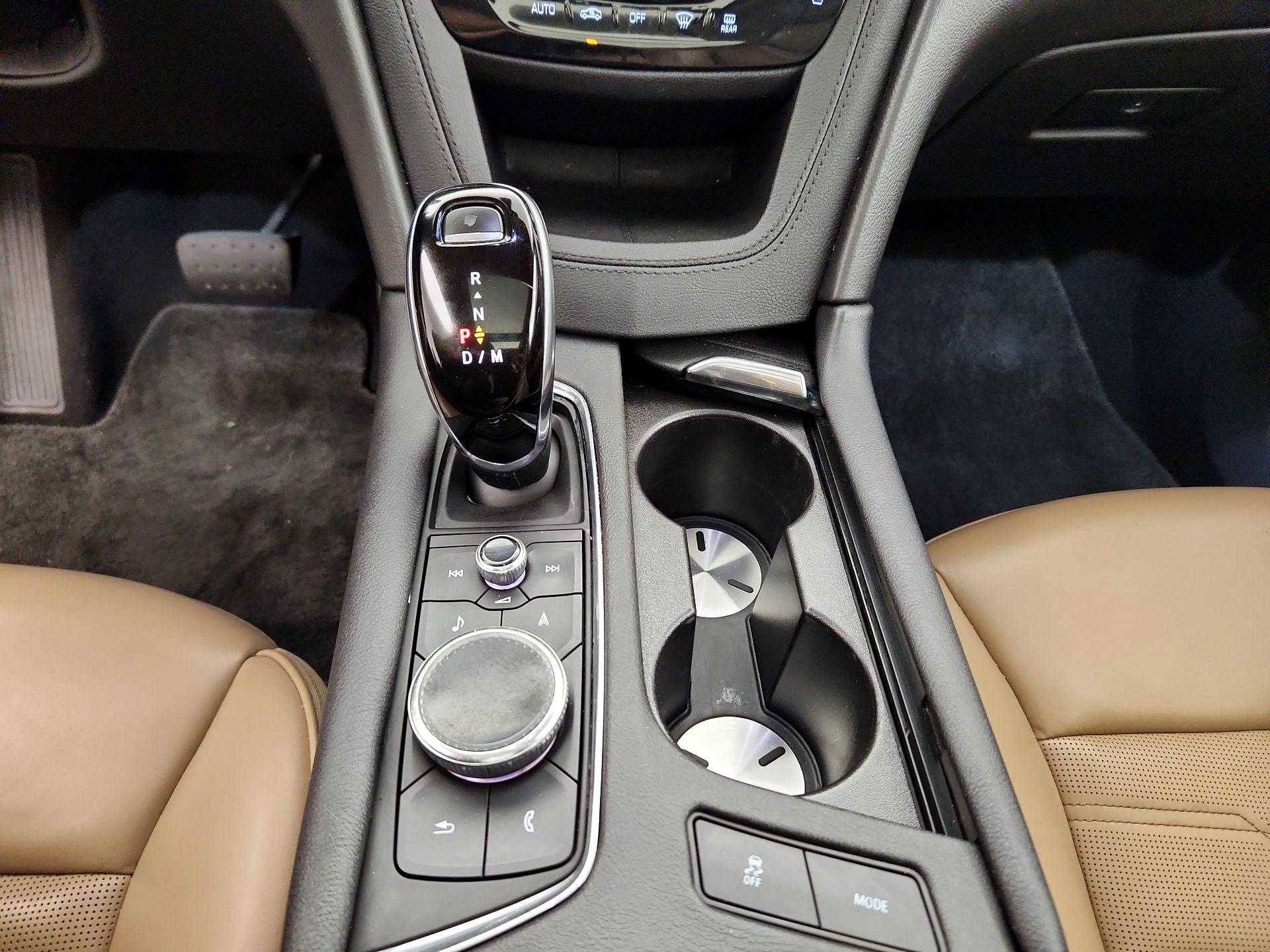 Thumbnail: 2020 Cadillac XT6 - 18