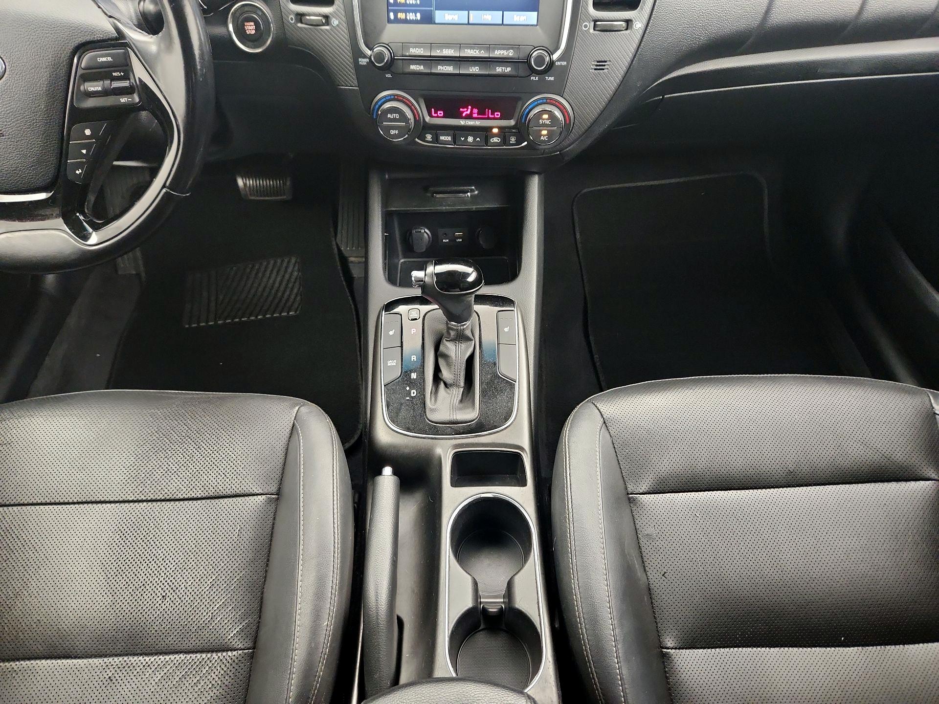 Thumbnail: 2017 Kia Forte - 17