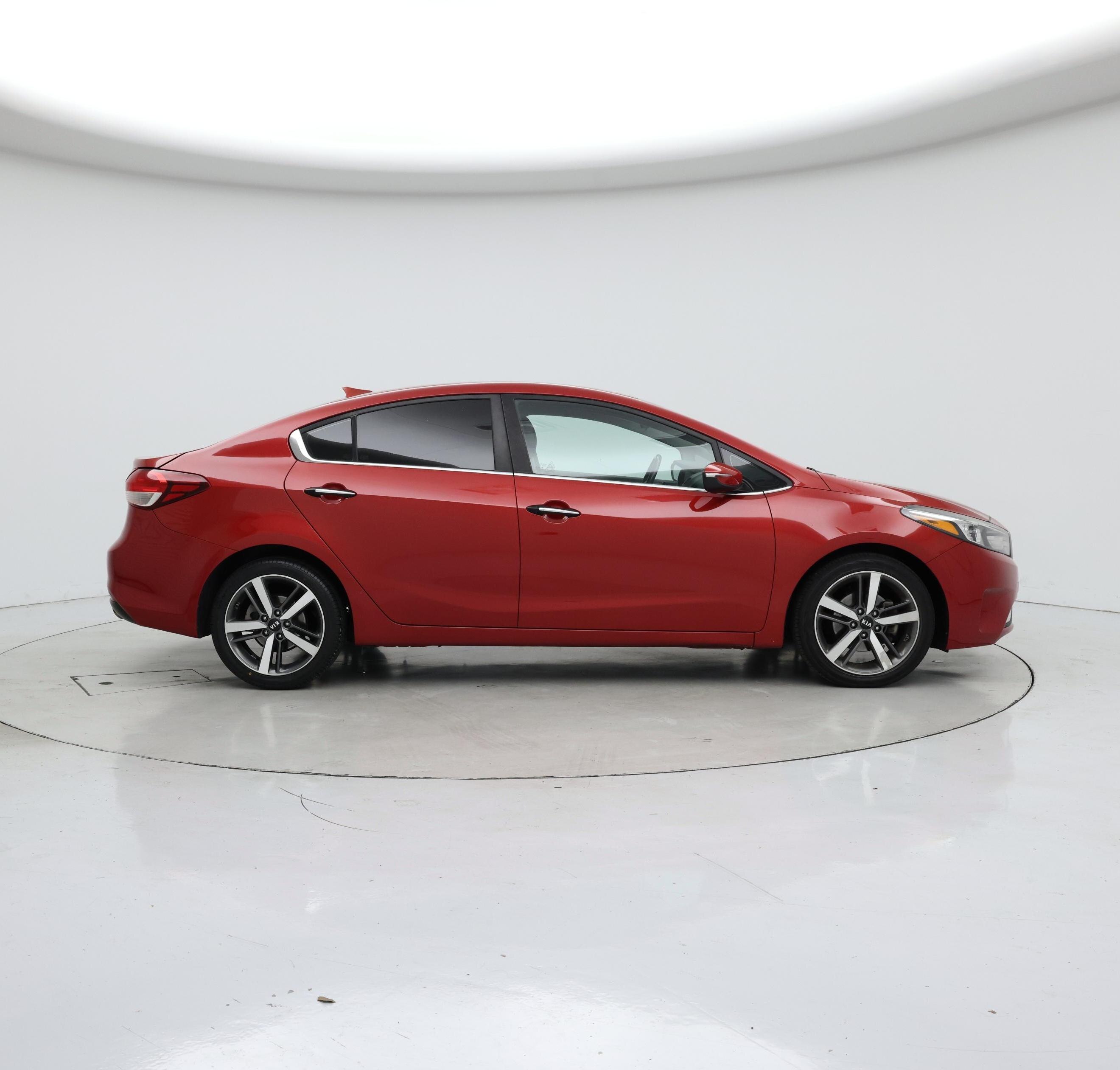 Thumbnail: 2017 Kia Forte - 7