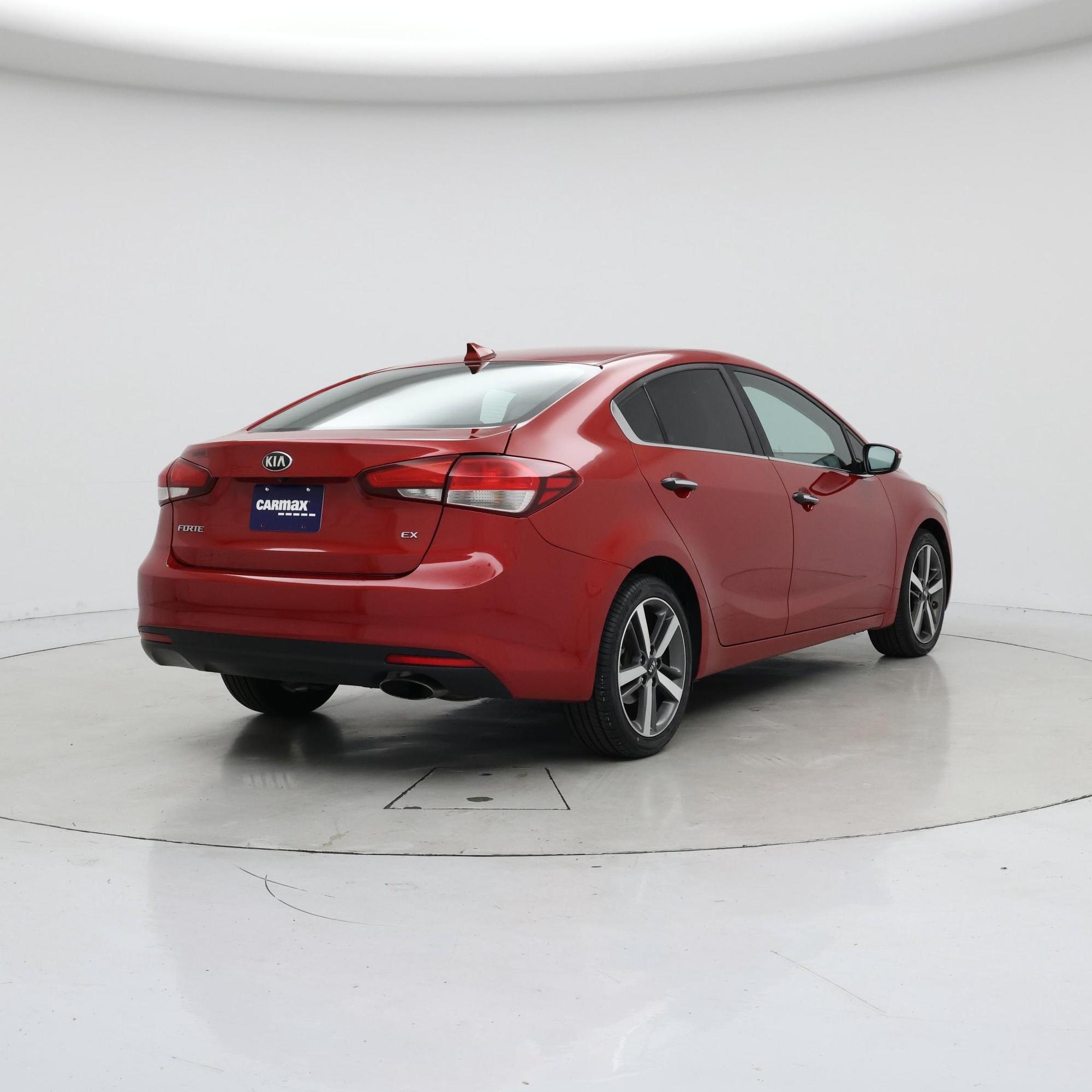 Thumbnail: 2017 Kia Forte - 8