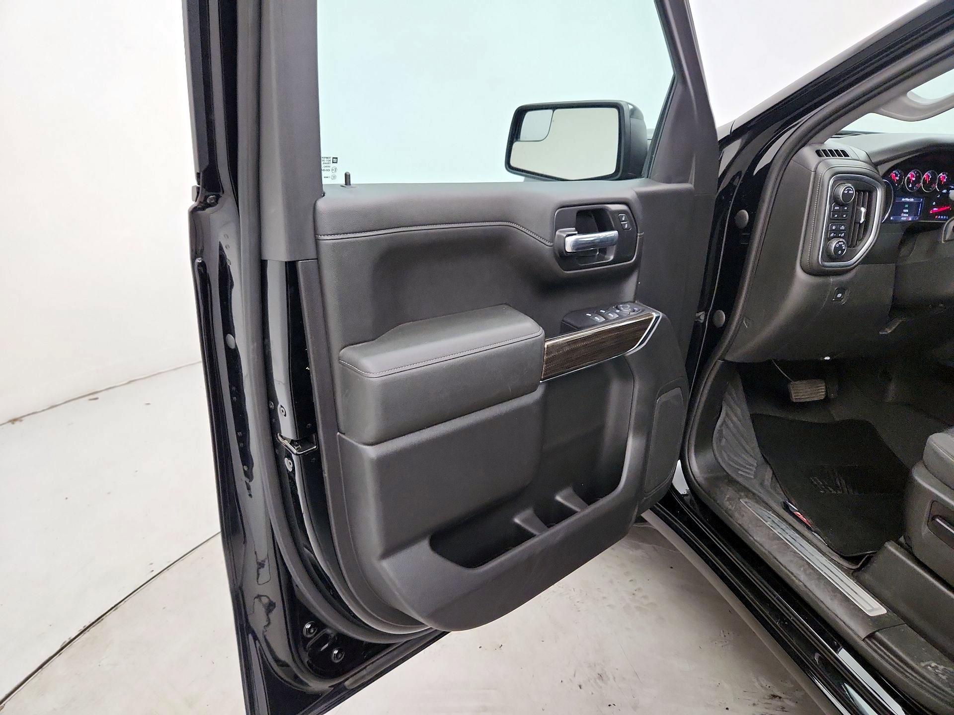 Thumbnail: 2021 Chevrolet Silverado 1500 - 12