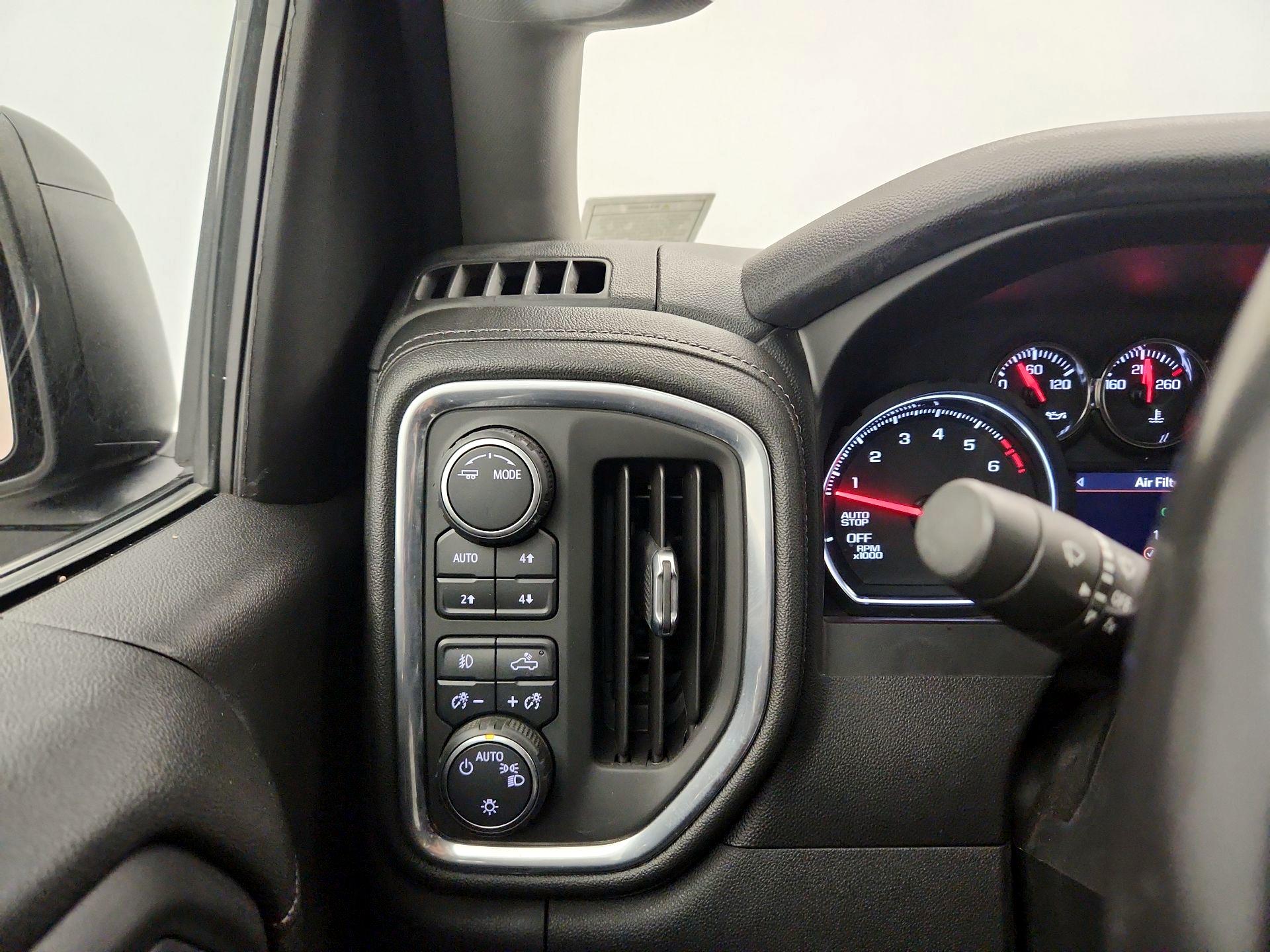 Thumbnail: 2021 Chevrolet Silverado 1500 - 13