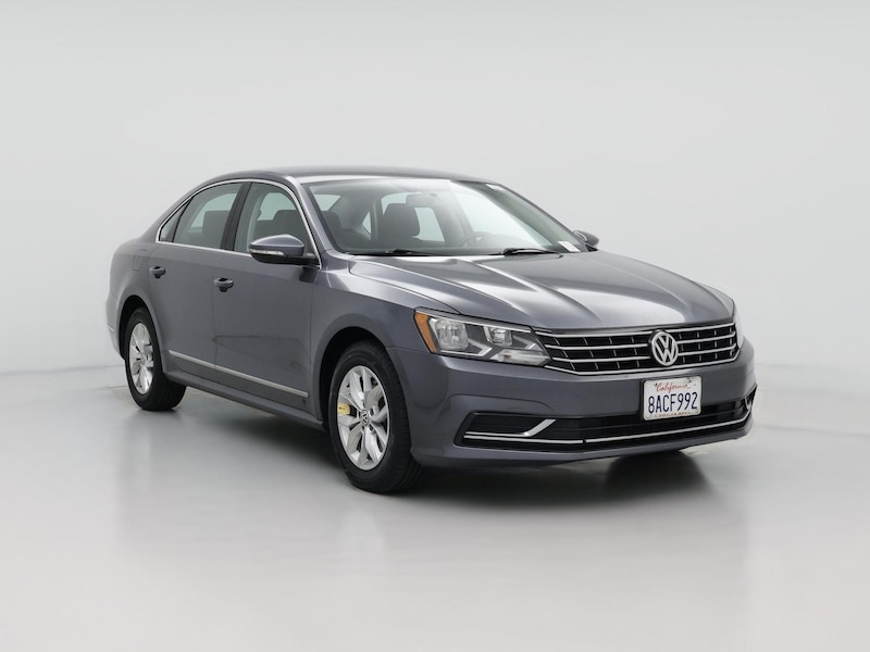 2017 Volkswagen Passat S -
                  Fresno, CA