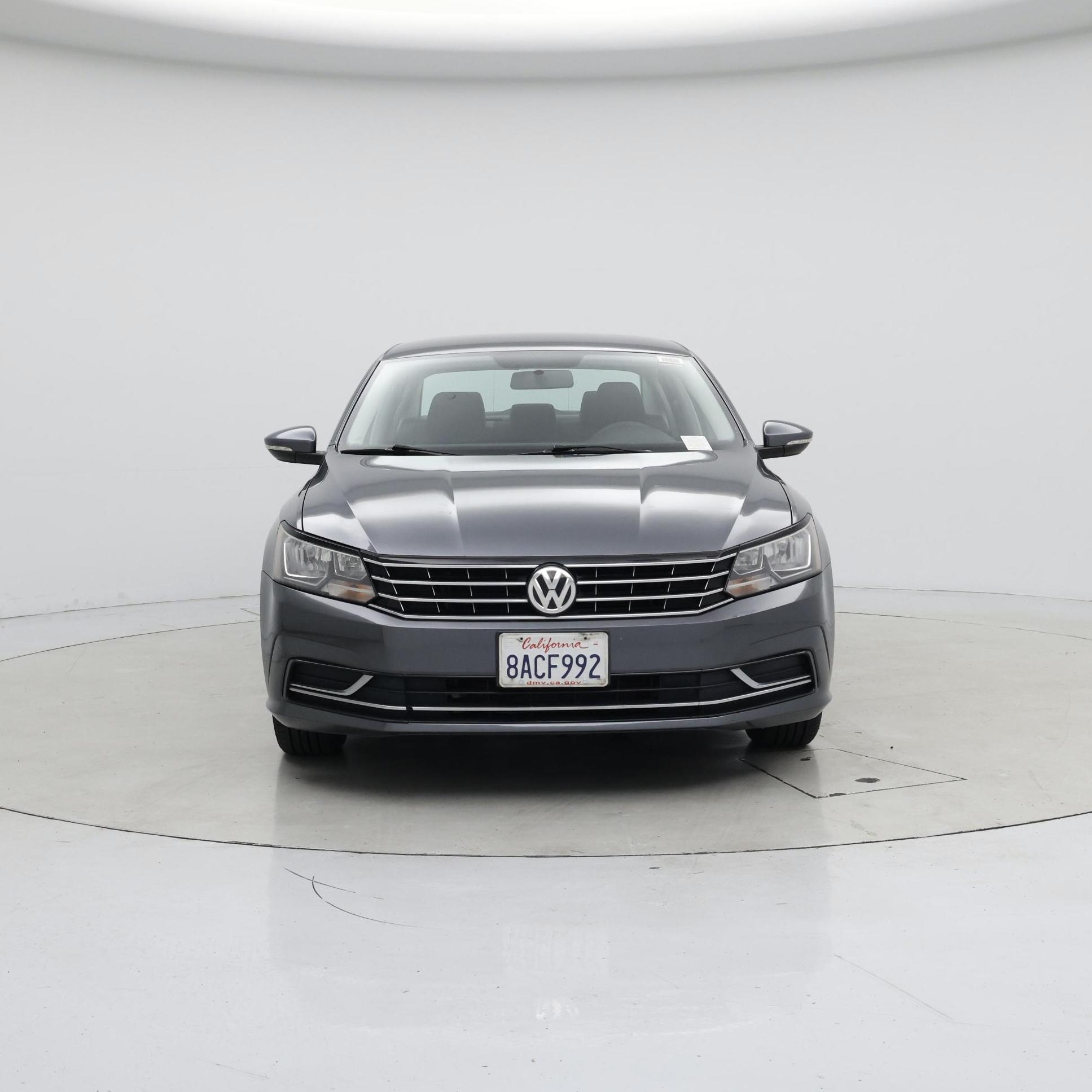 Thumbnail: 2017 Volkswagen Passat - 5
