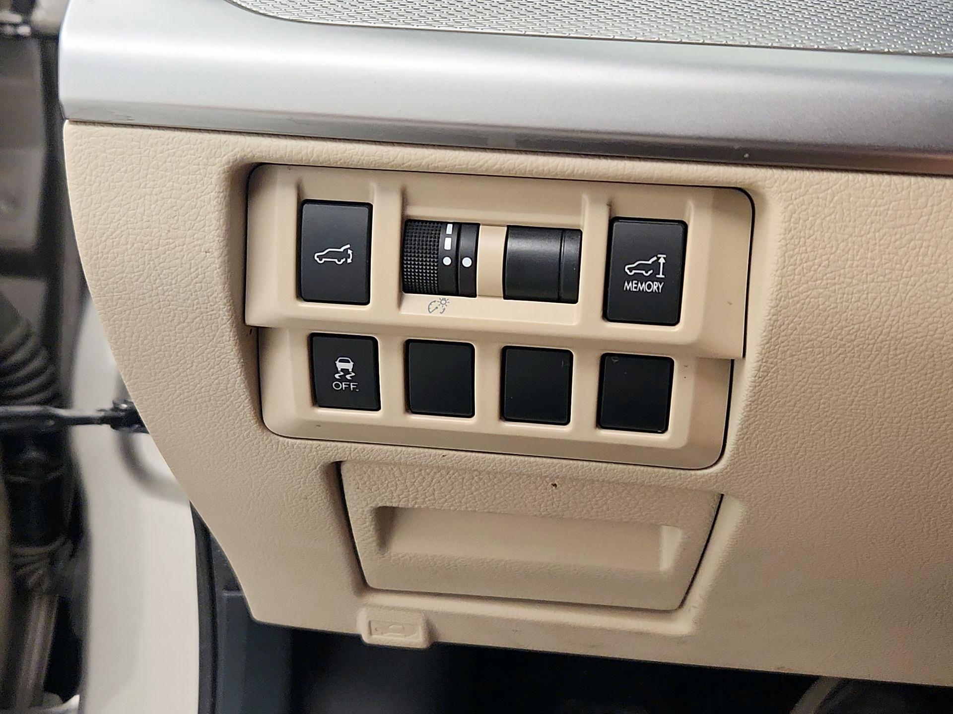 Thumbnail: 2016 Subaru Outback - 13