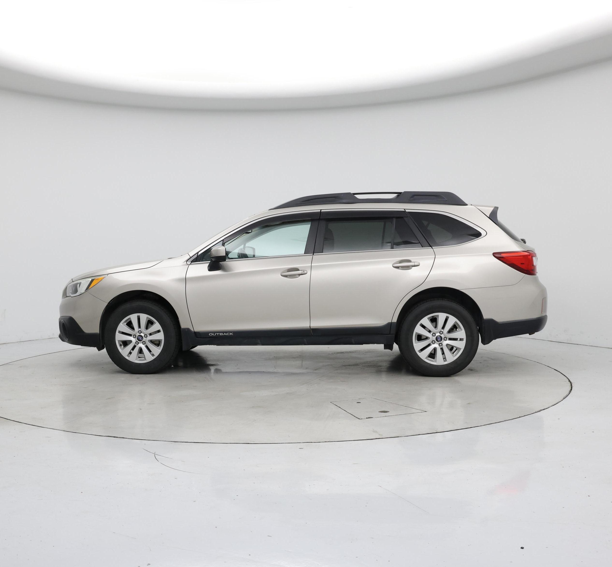 Thumbnail: 2016 Subaru Outback - 3