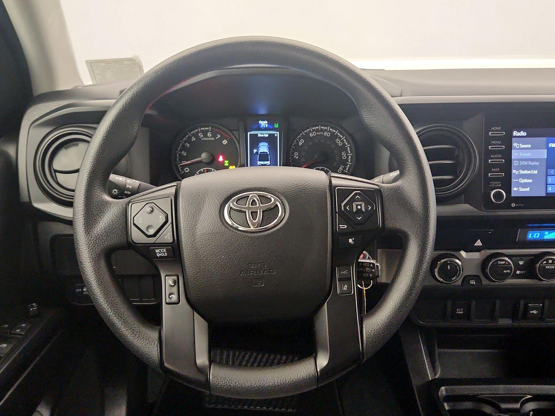 Thumbnail: 2022 Toyota Tacoma - 10